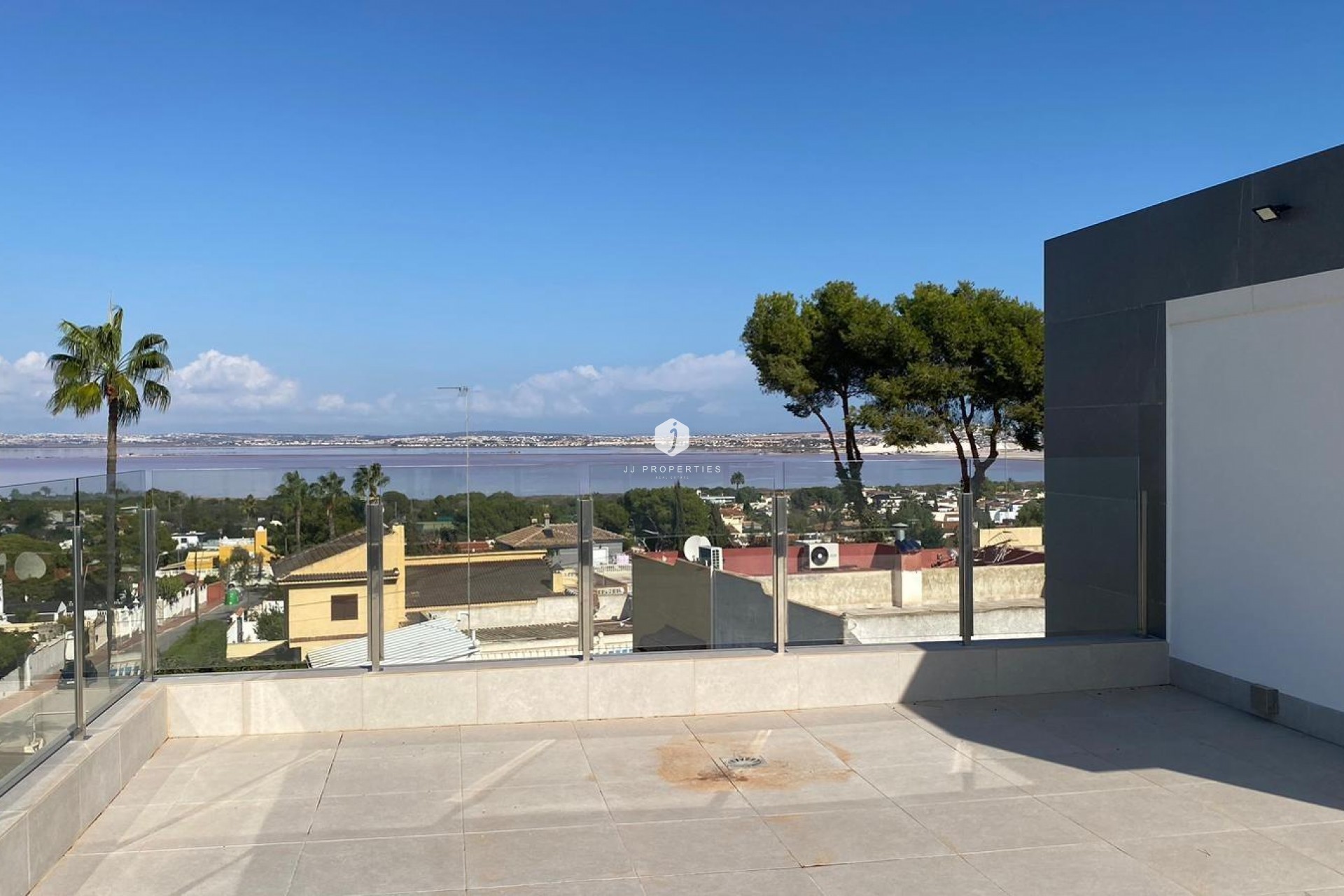 Aus zweiter Hand - Villa -
Torrevieja - Los Balcones