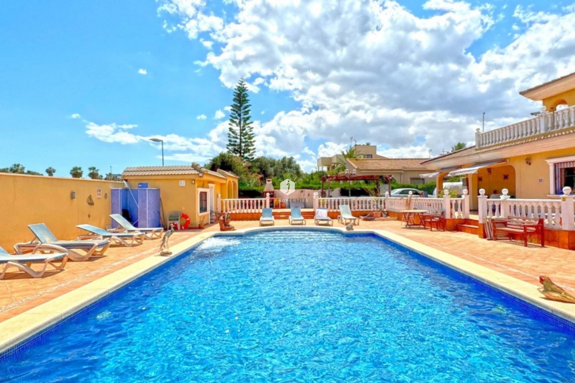 Aus zweiter Hand - Villa -
Torrevieja - Los Balcones