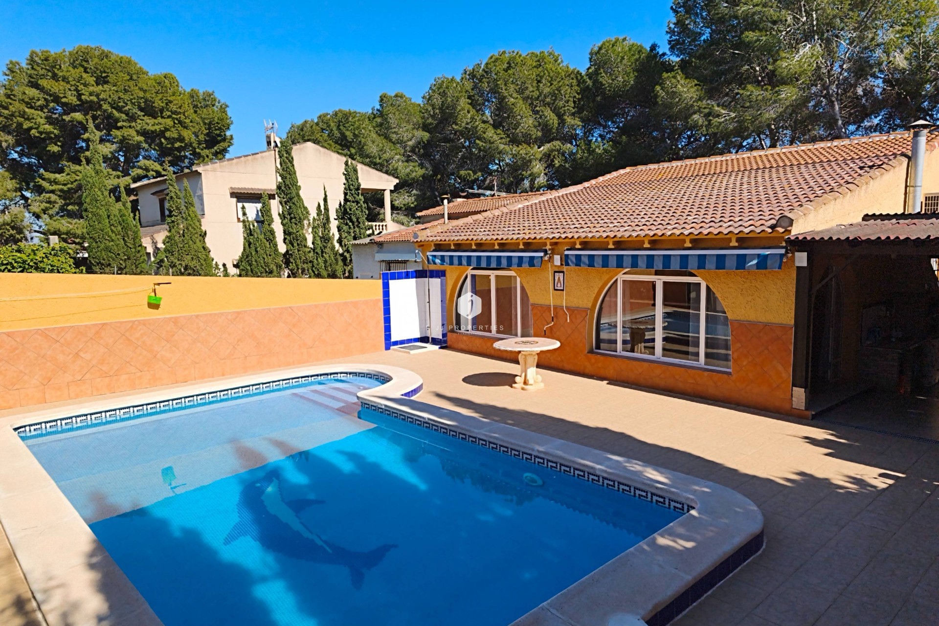 Aus zweiter Hand - Villa -
Torrevieja - Los Balcones