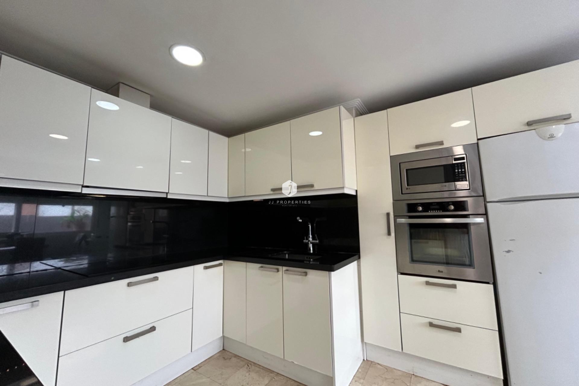 Aus zweiter Hand - Villa -
Torrevieja - Los Frutales