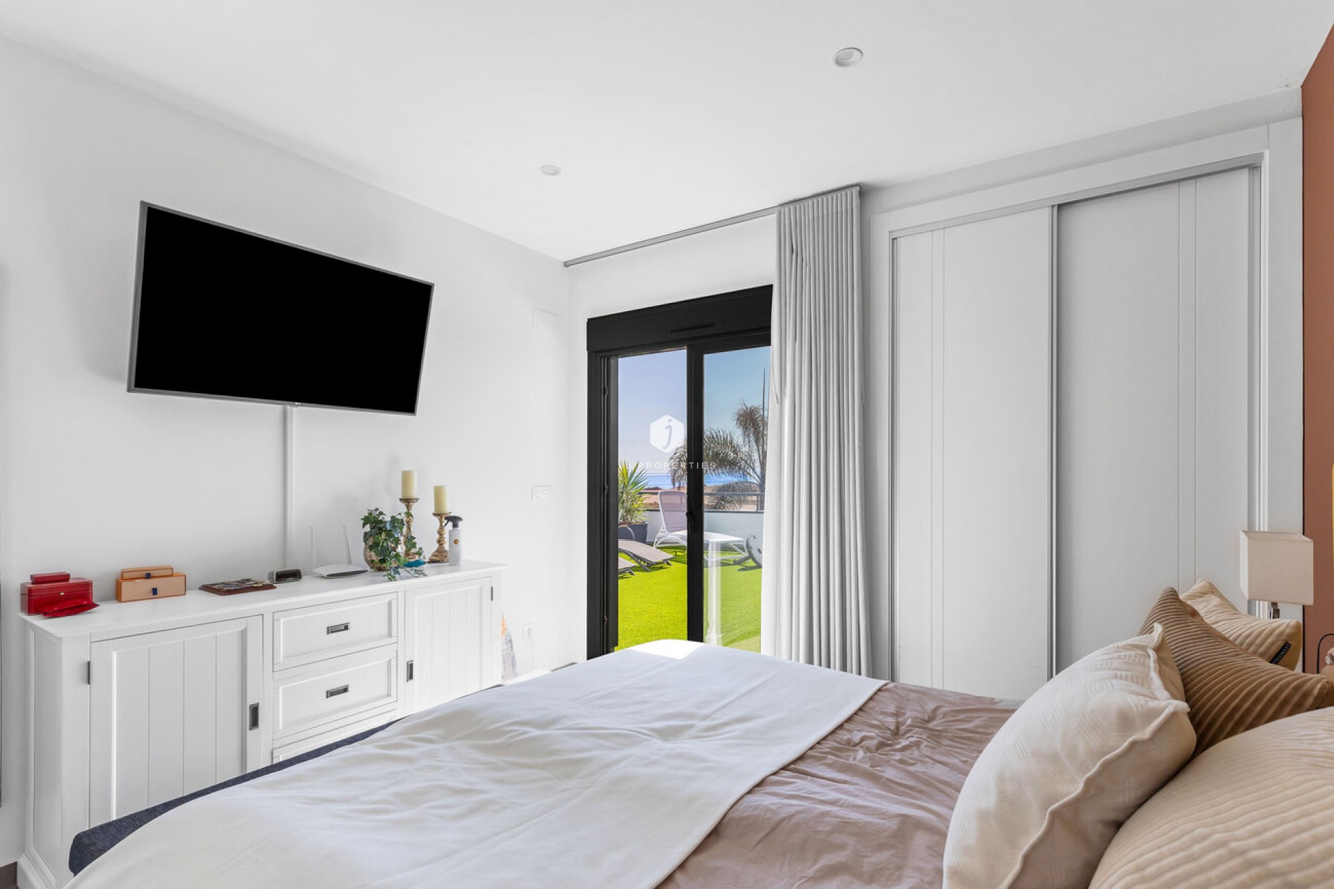 Aus zweiter Hand - Villa -
Torrevieja - Rosaleda