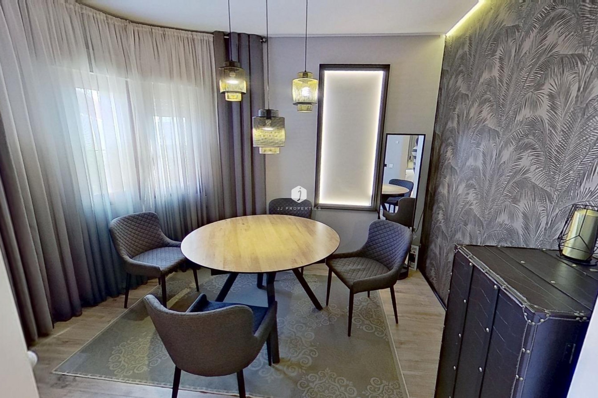 Aus zweiter Hand - Villa -
Torrevieja - San luis