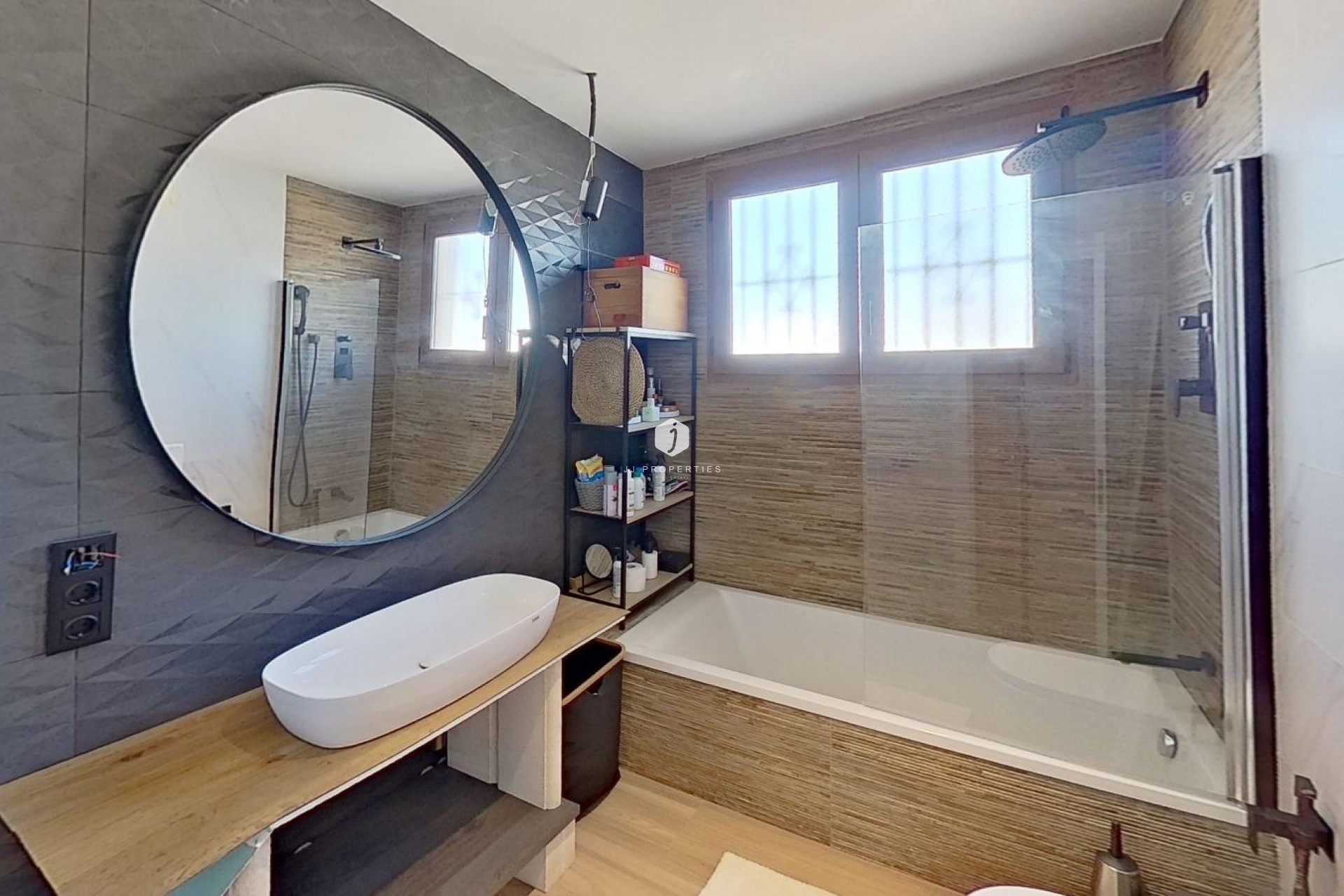 Aus zweiter Hand - Villa -
Torrevieja - San luis