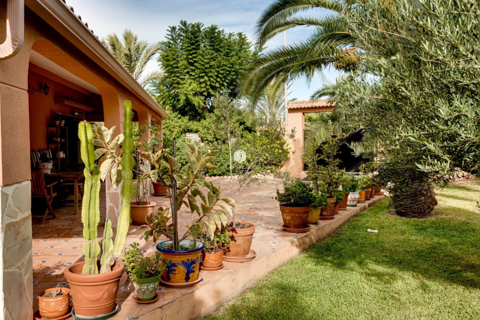 Aus zweiter Hand - Villa -
Torrevieja - San luis