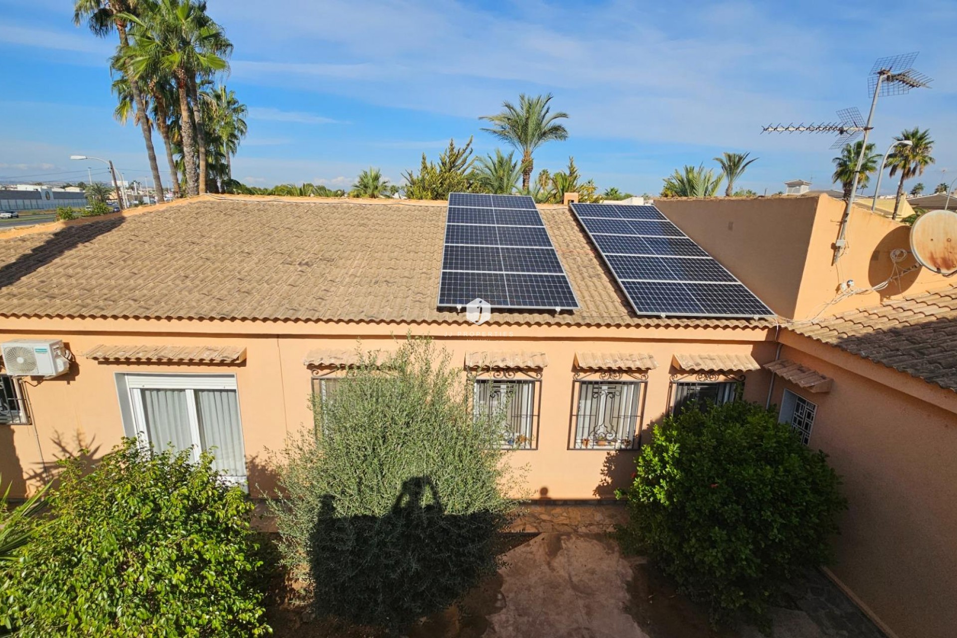 Aus zweiter Hand - Villa -
Torrevieja - San luis