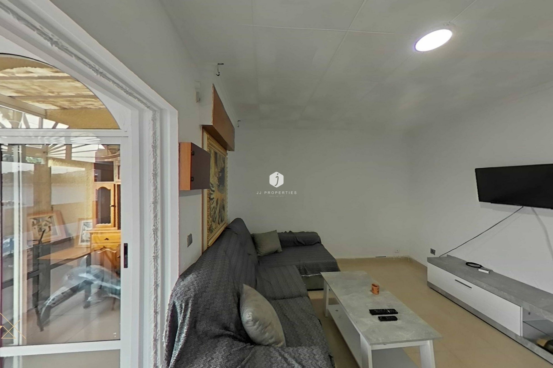 Aus zweiter Hand - Villa -
Torrevieja - San luis