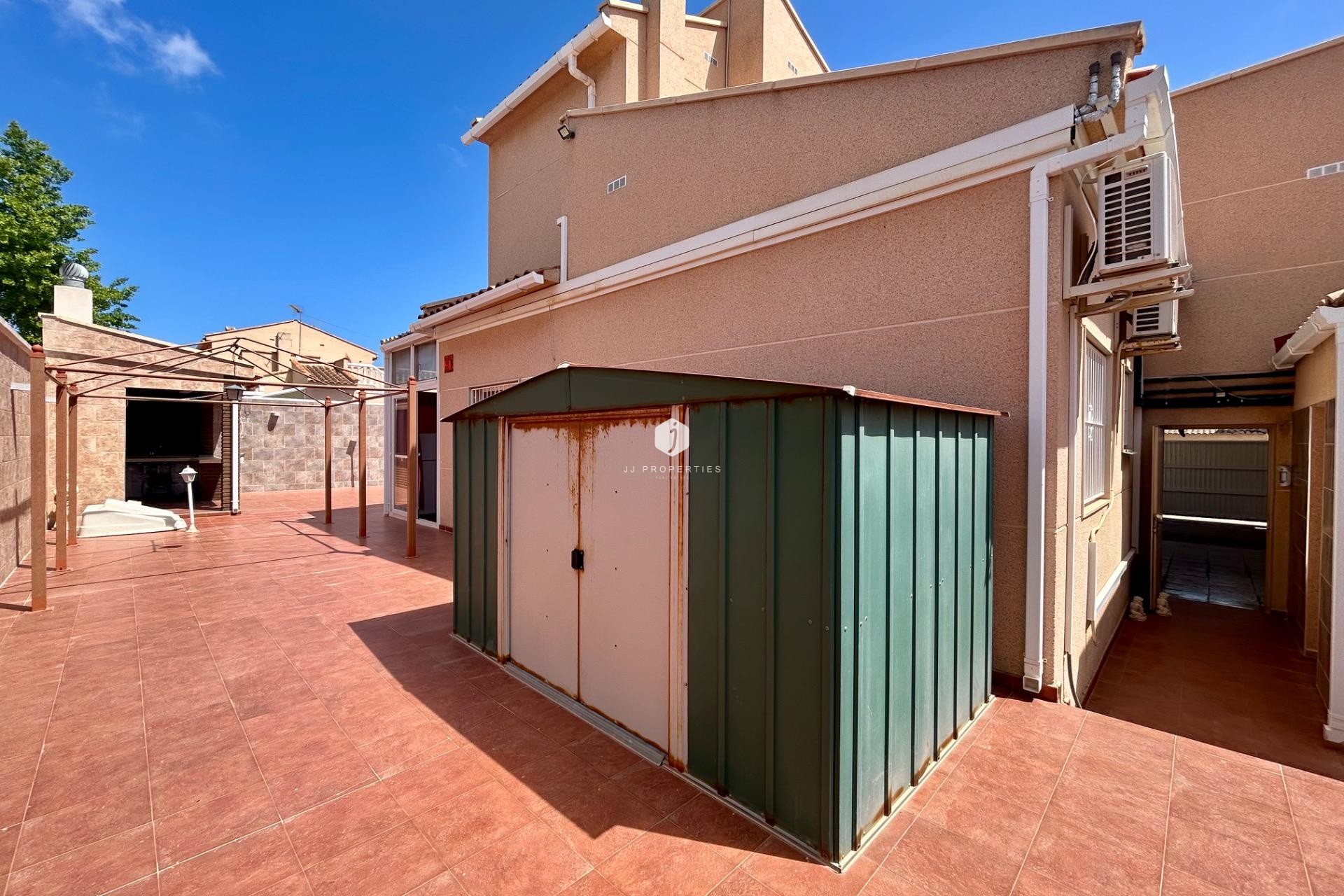 Aus zweiter Hand - Villa -
Torrevieja - San luis