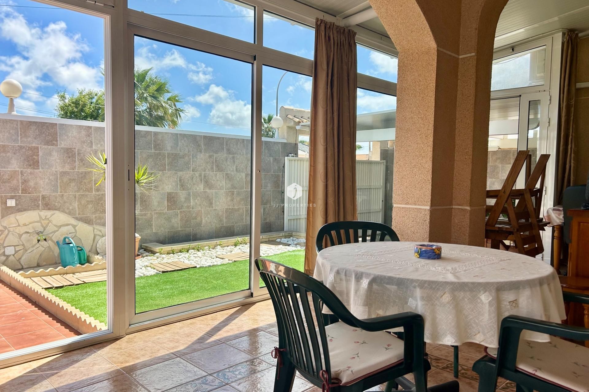 Aus zweiter Hand - Villa -
Torrevieja - San luis