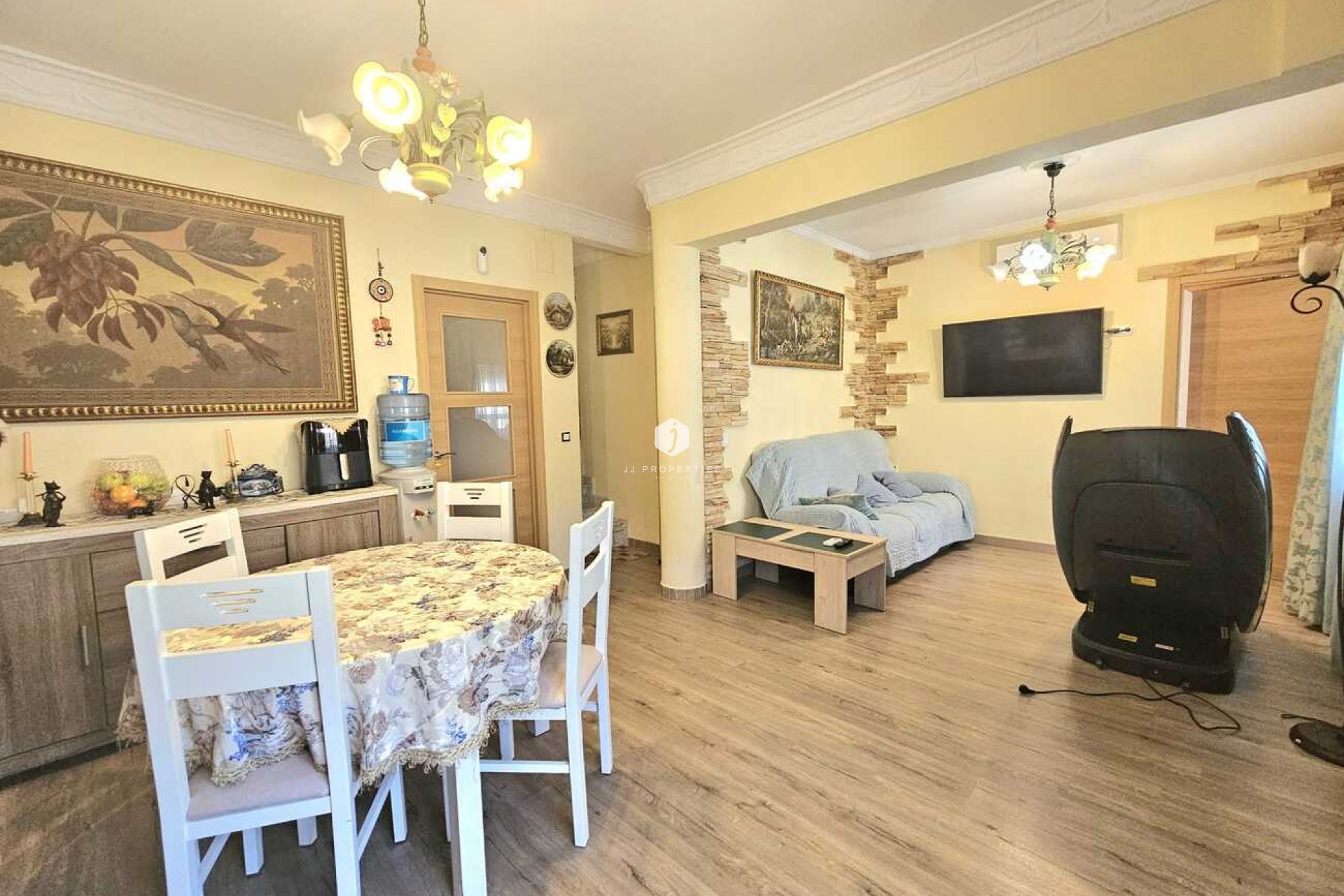 Aus zweiter Hand - Villa -
Torrevieja - Torre Del Moro