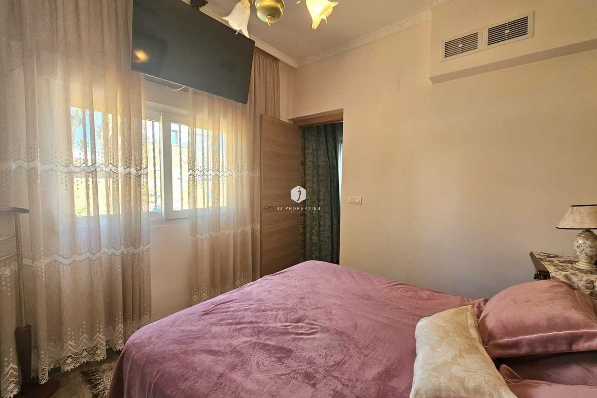 Aus zweiter Hand - Villa -
Torrevieja - Torre Del Moro