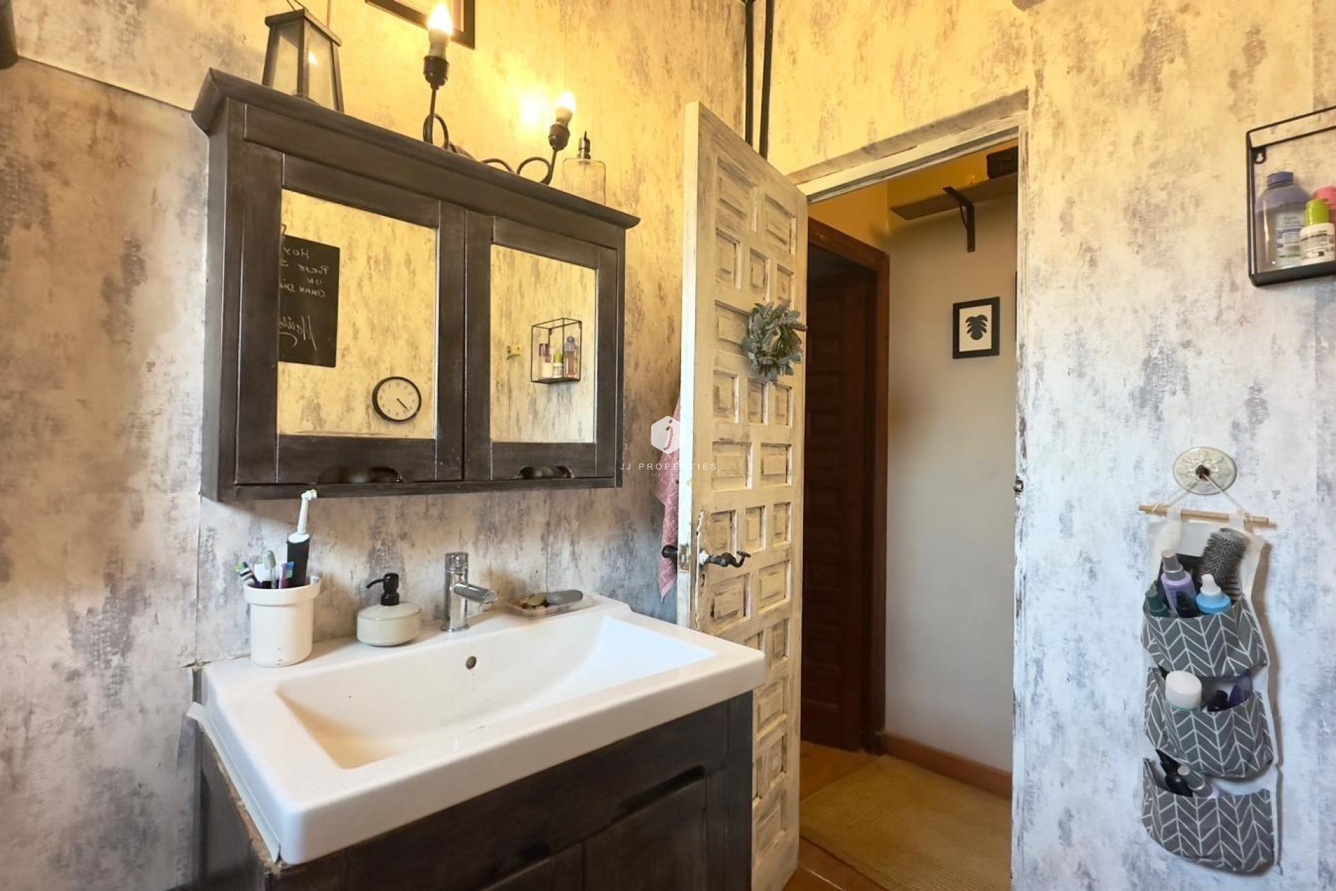 Aus zweiter Hand - Villa -
Torrevieja - Torreblanca