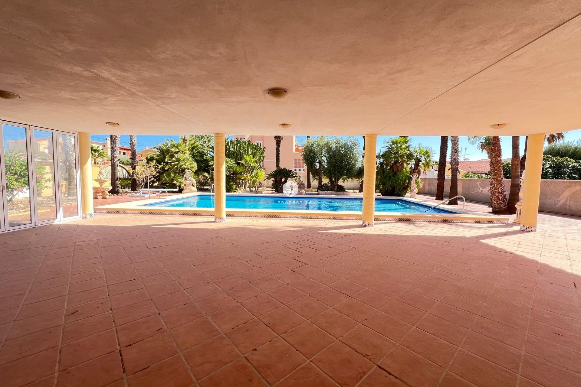 Aus zweiter Hand - Villa -
Torrevieja - Torreta Florida