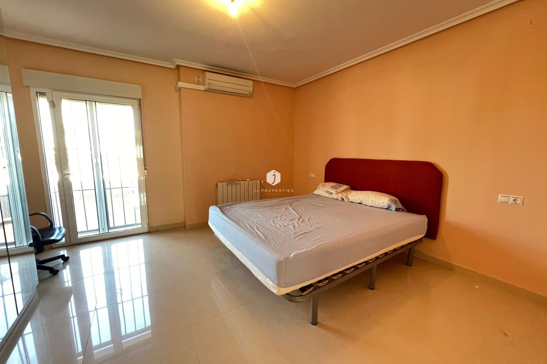 Aus zweiter Hand - Villa -
Torrevieja - Torreta Florida