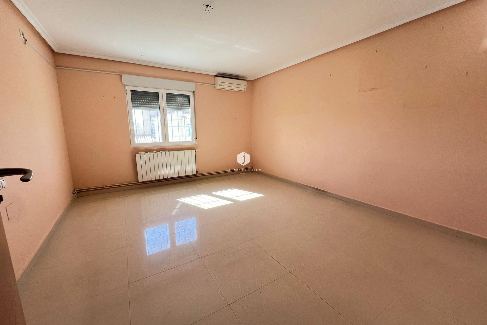 Aus zweiter Hand - Villa -
Torrevieja - Torreta Florida