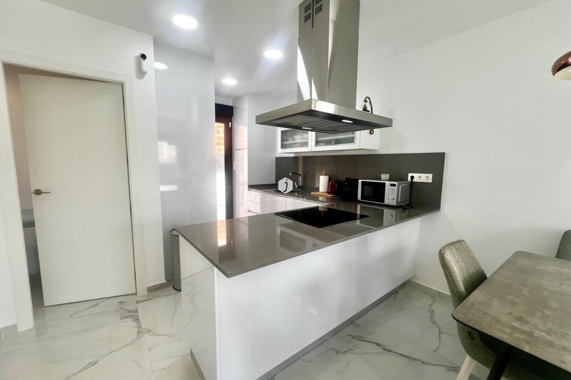 Aus zweiter Hand - Villa -
Torrevieja - Torretas