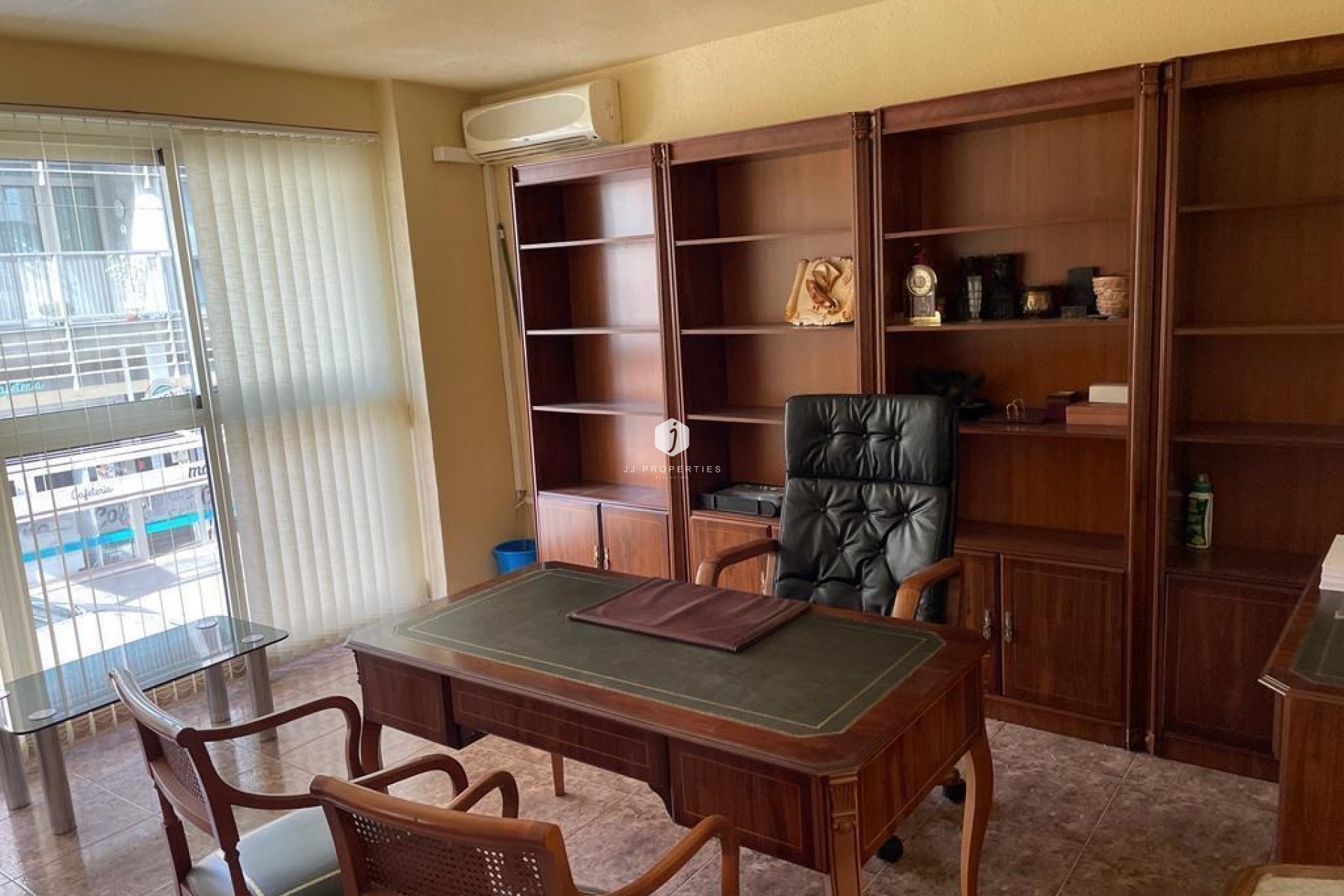 Aus zweiter Hand - Wohnung -
Almoradí - Almoradí Centro