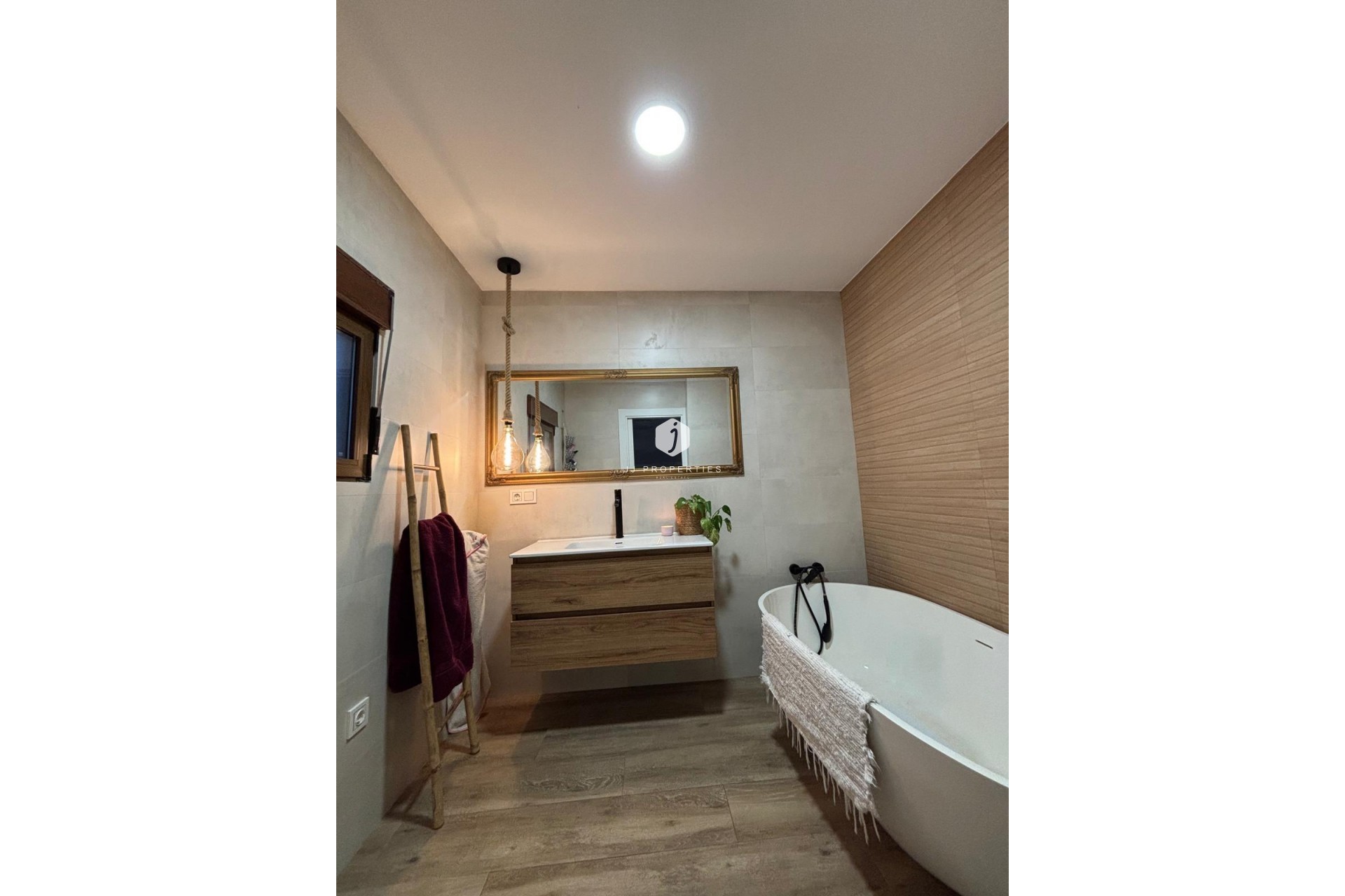 Aus zweiter Hand - Wohnung -
Almoradí - Centro Urbano 2