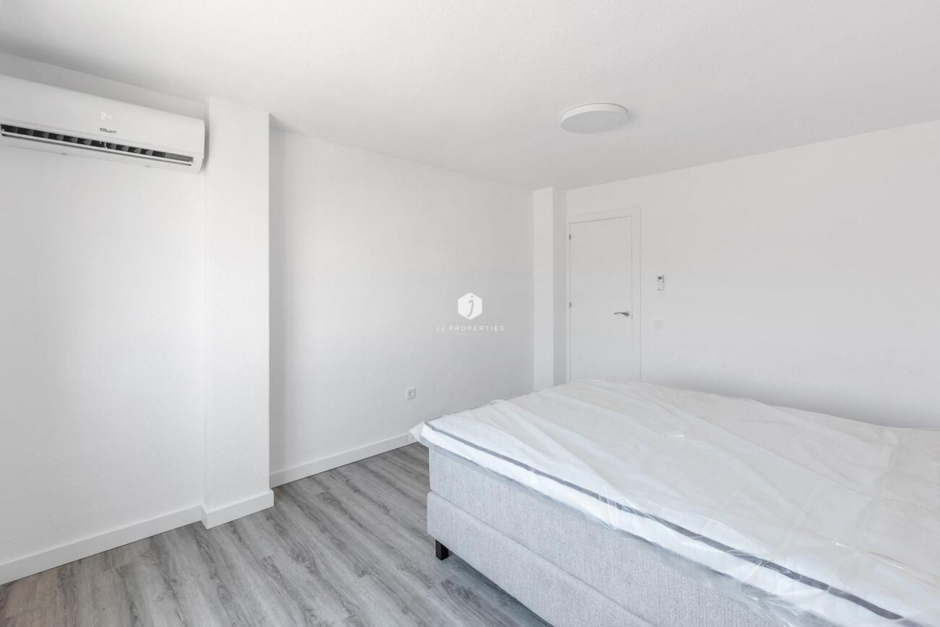 Aus zweiter Hand - Wohnung -
Benijofar - Costa Blanca
