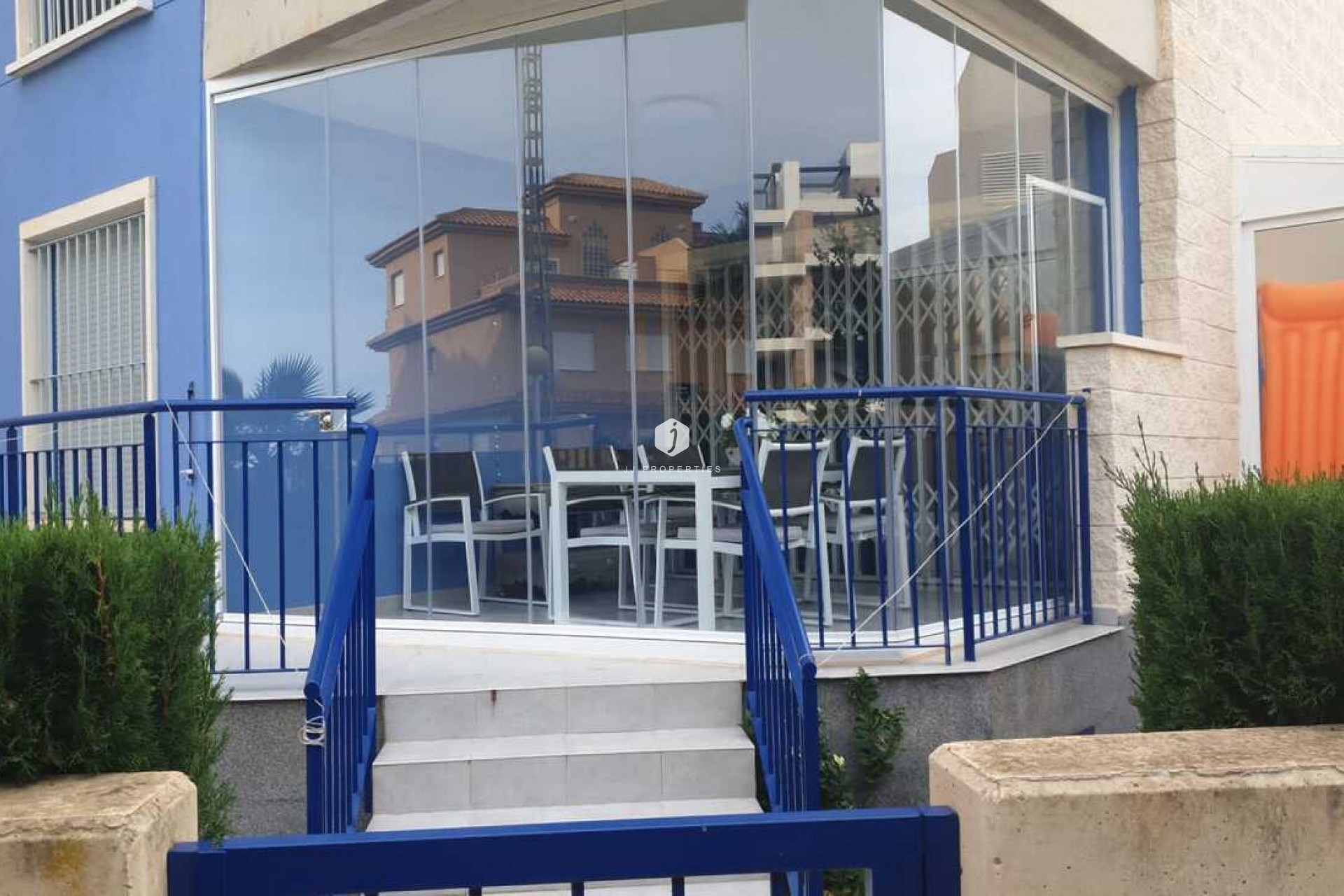 Aus zweiter Hand - Wohnung -
Cabo Roig - Costa Blanca