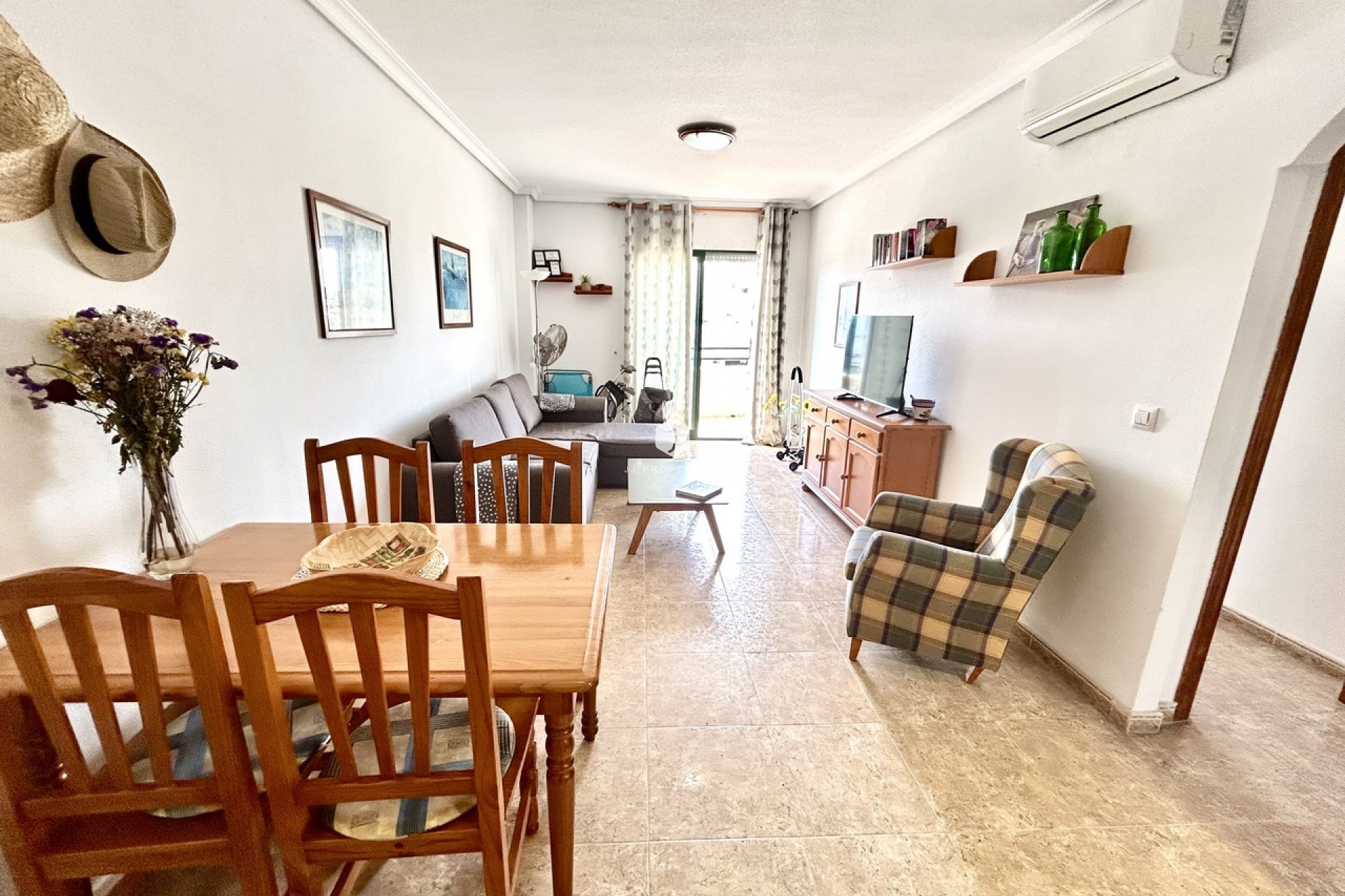 Aus zweiter Hand - Wohnung -
Cabo Roig - Costa Blanca