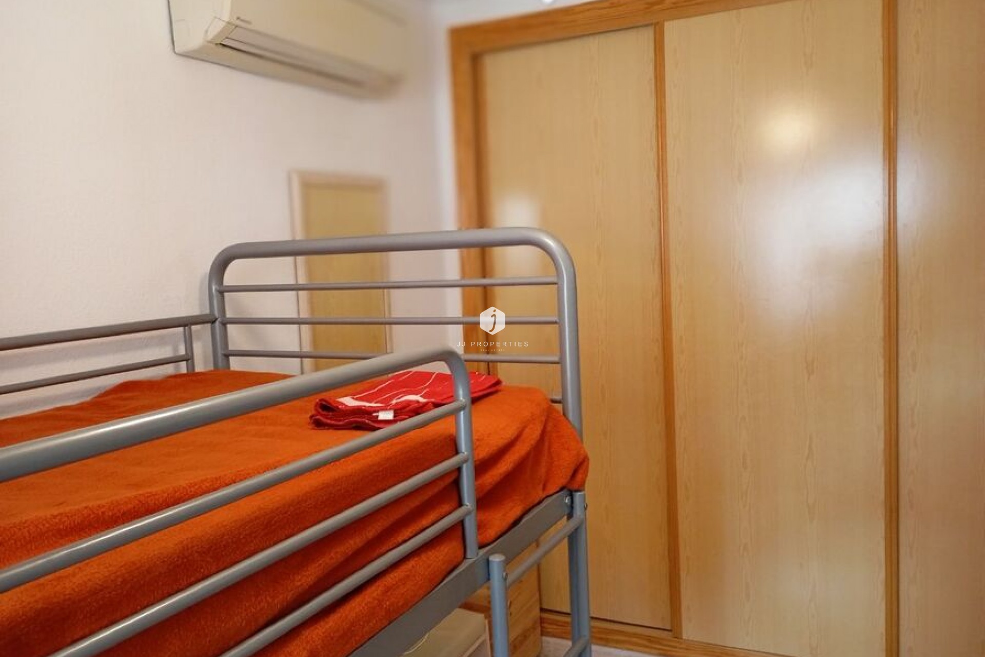 Aus zweiter Hand - Wohnung -
Daya Vieja - Costa Blanca