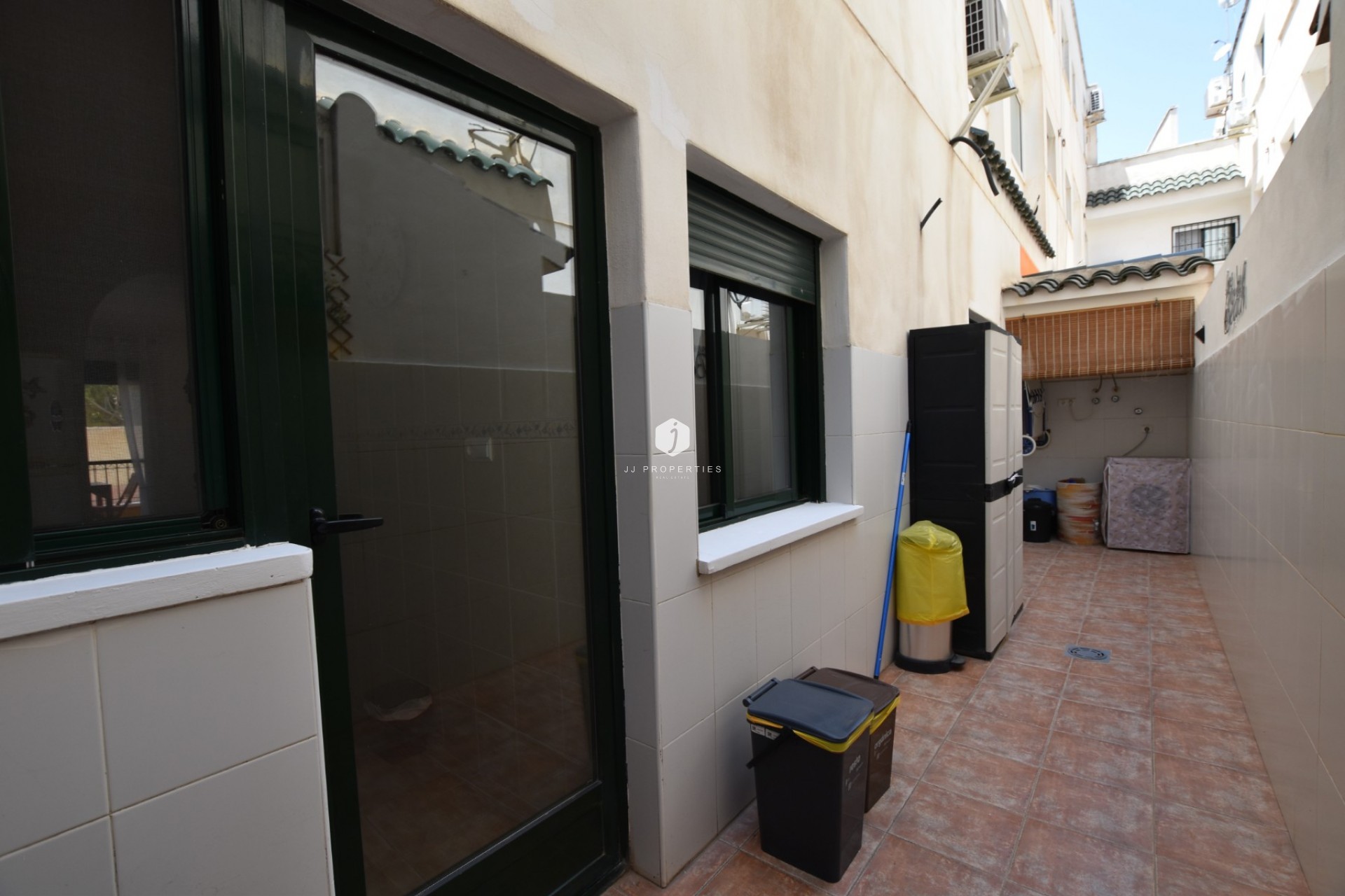 Aus zweiter Hand - Wohnung -
Daya Vieja - Costa Blanca