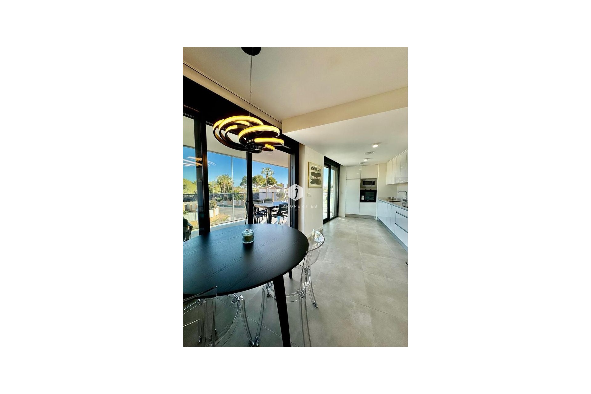 Aus zweiter Hand - Wohnung -
Dehesa de Campoamor - Costa Blanca