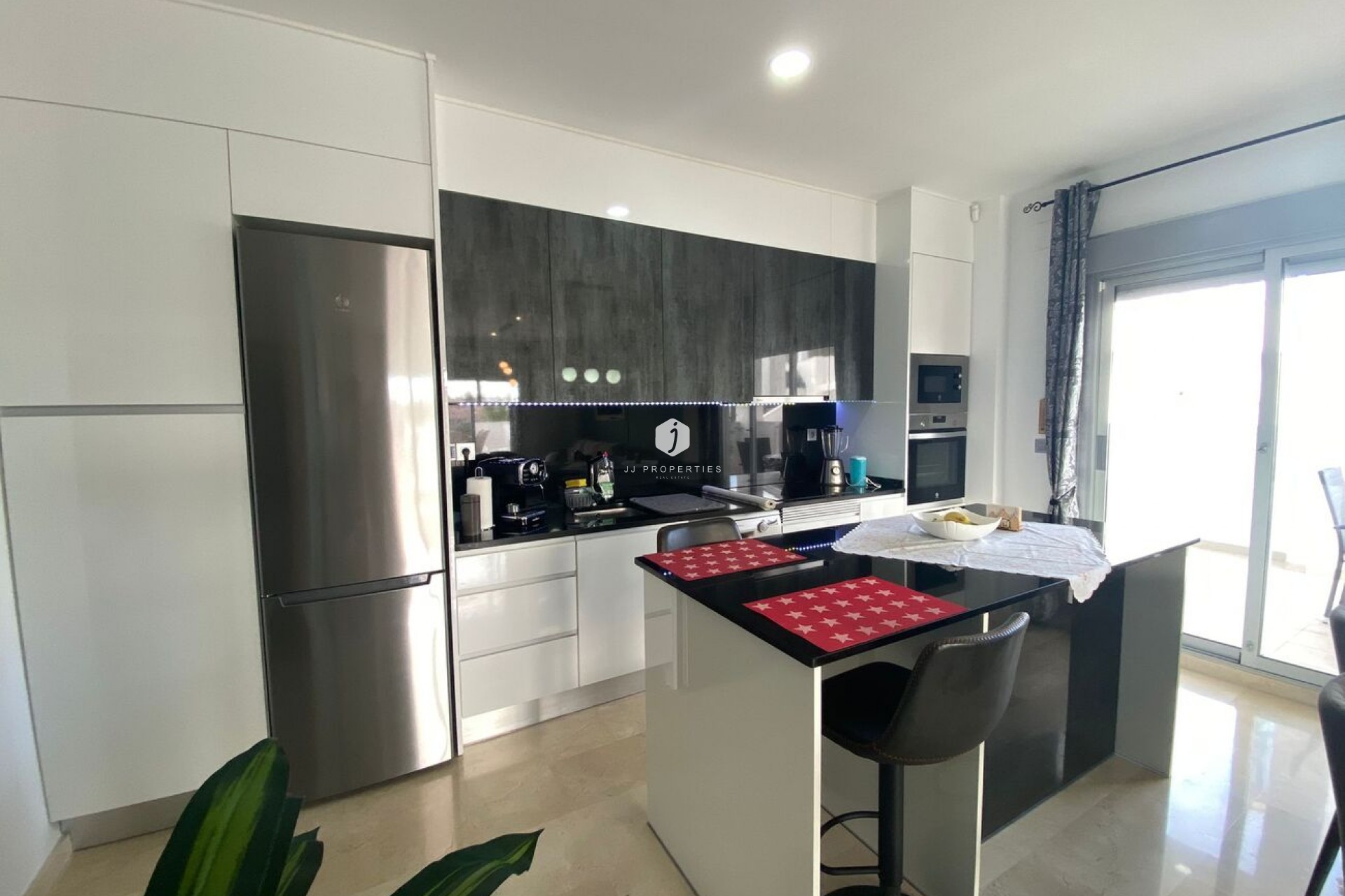 Aus zweiter Hand - Wohnung -
Dehesa de Campoamor - Las Filipinas