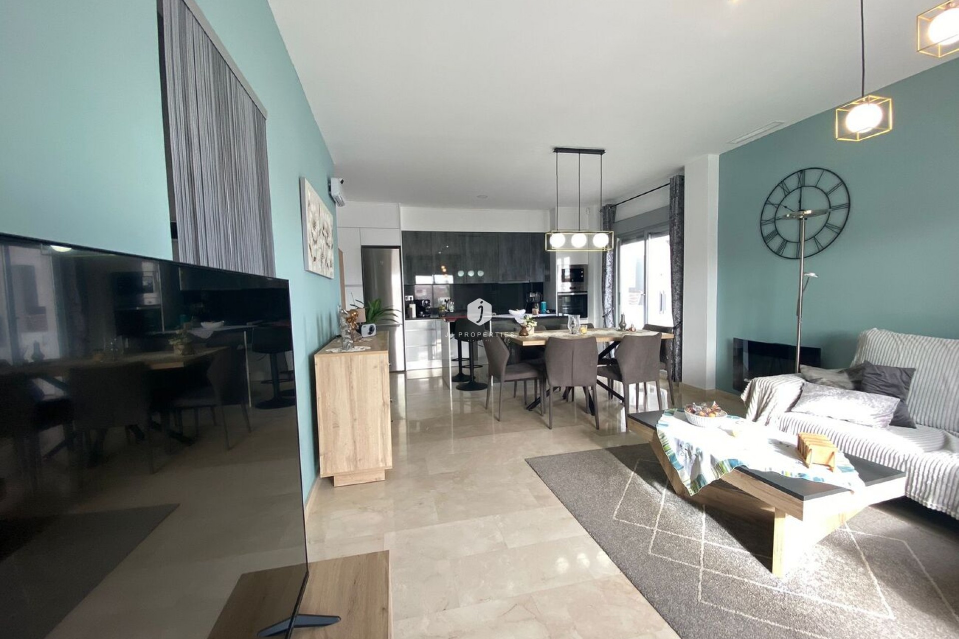 Aus zweiter Hand - Wohnung -
Dehesa de Campoamor - Las Filipinas