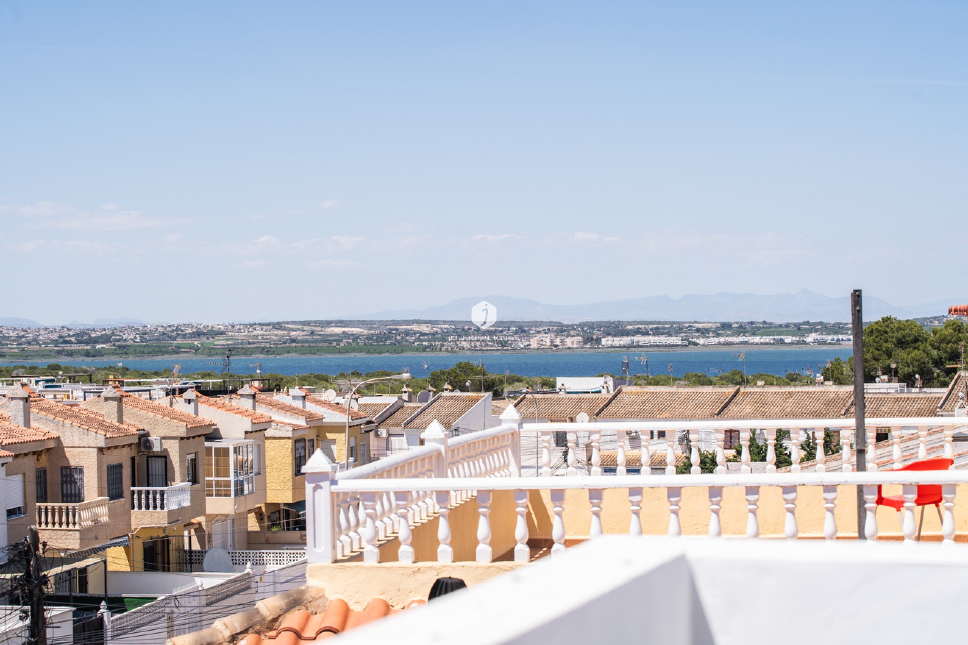 Aus zweiter Hand - Wohnung -
El Chaparral - Costa Blanca