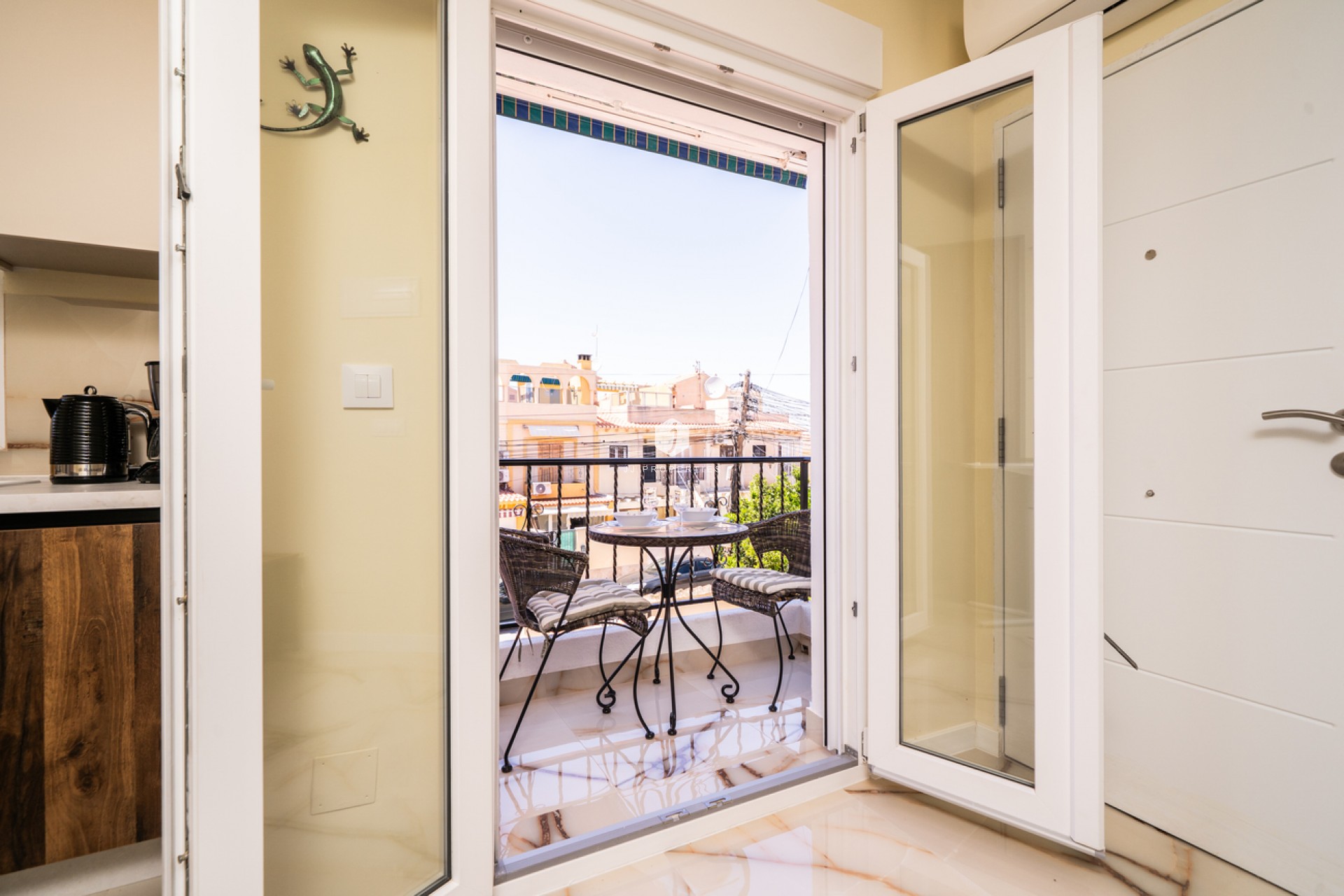 Aus zweiter Hand - Wohnung -
El Chaparral - Costa Blanca