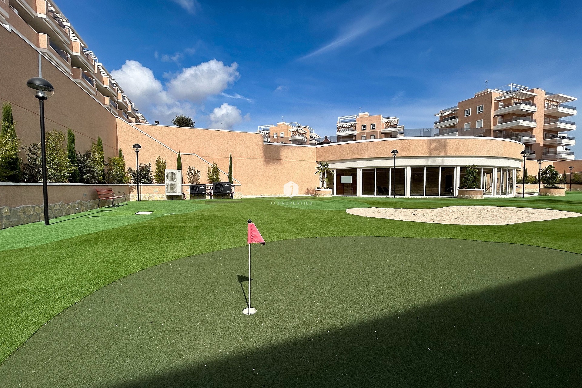 Aus zweiter Hand - Wohnung -
El Raso - Costa Blanca