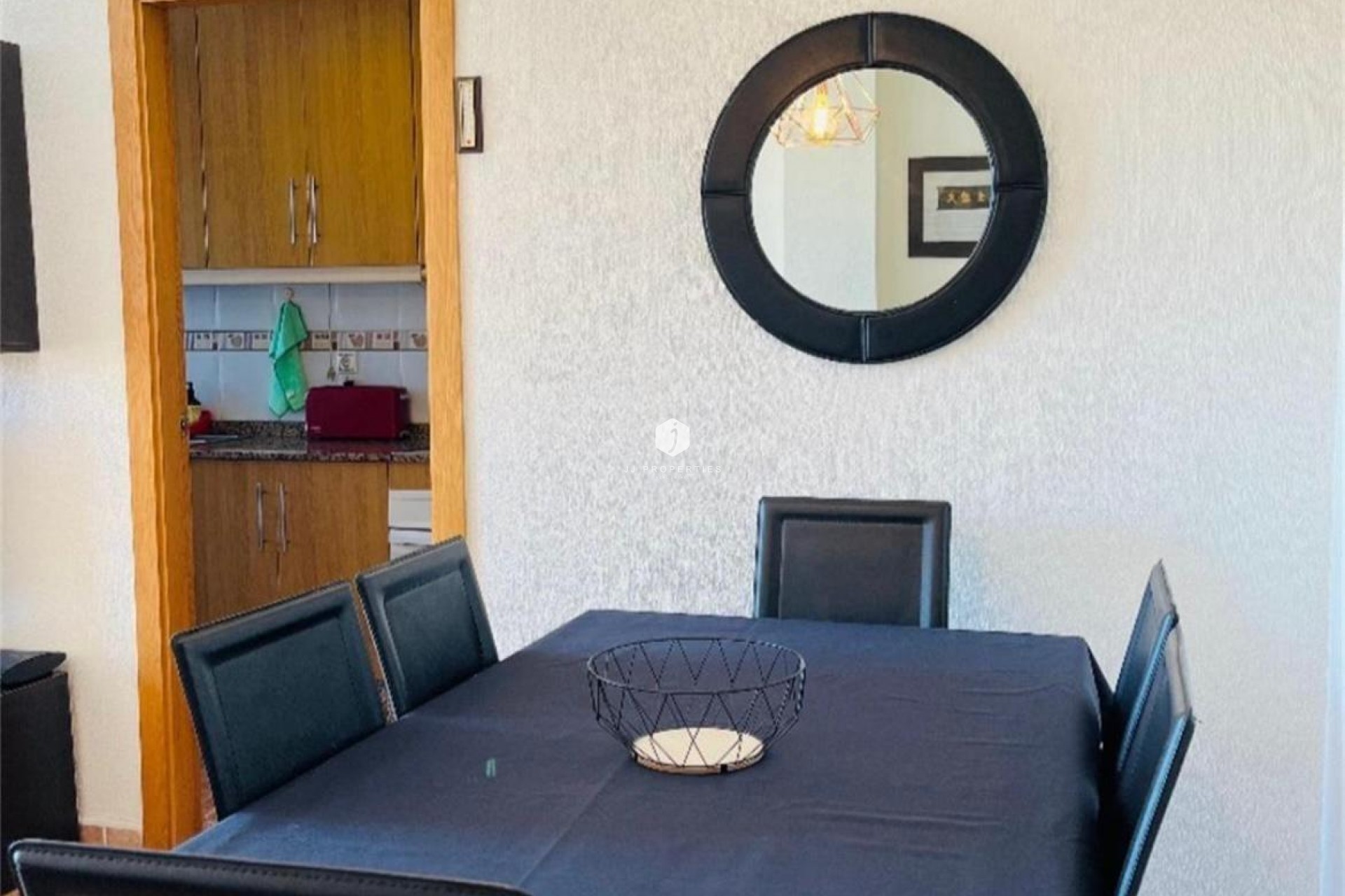 Aus zweiter Hand - Wohnung -
Formentera del Segura