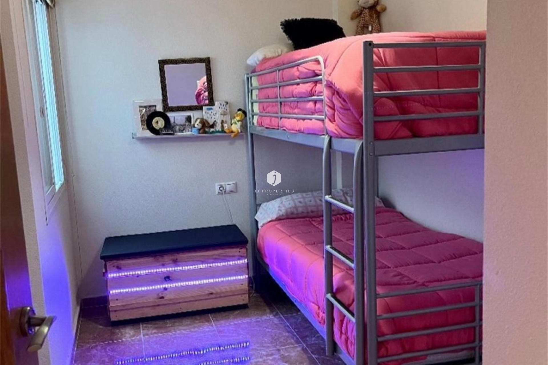 Aus zweiter Hand - Wohnung -
Formentera del Segura