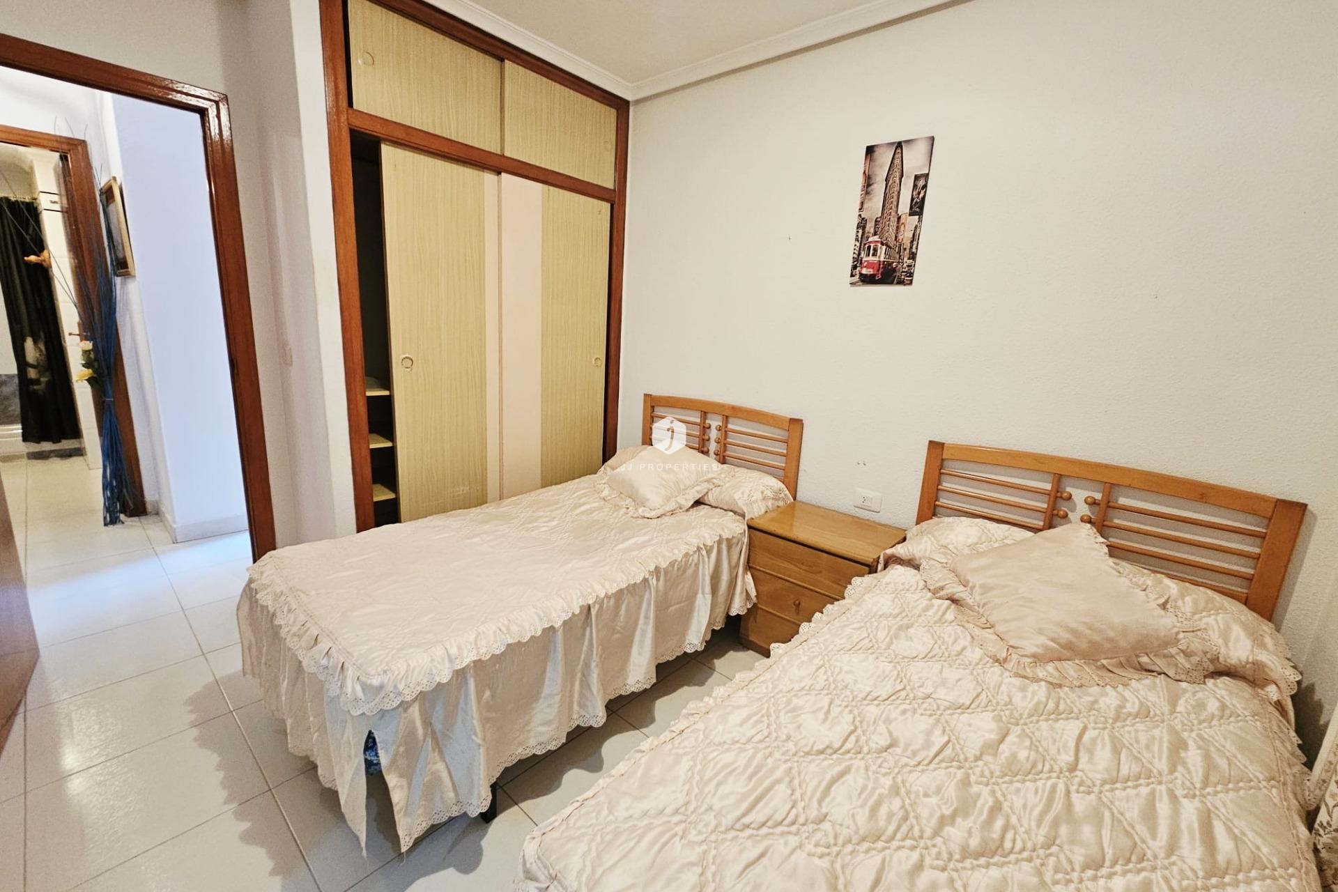 Aus zweiter Hand - Wohnung -
Guardamar del Segura - Pueblo