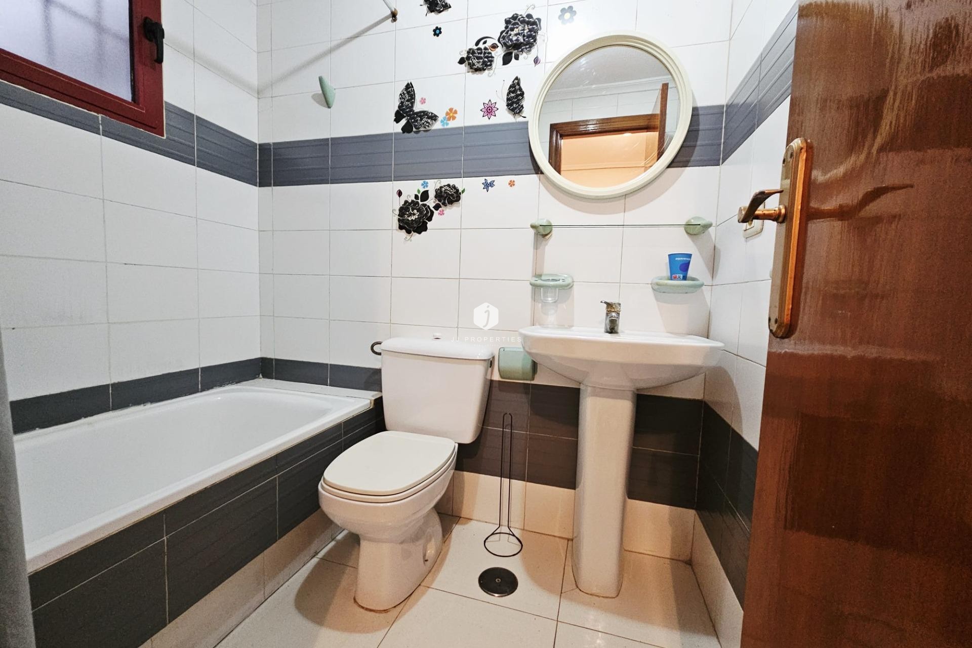 Aus zweiter Hand - Wohnung -
Guardamar del Segura - Pueblo