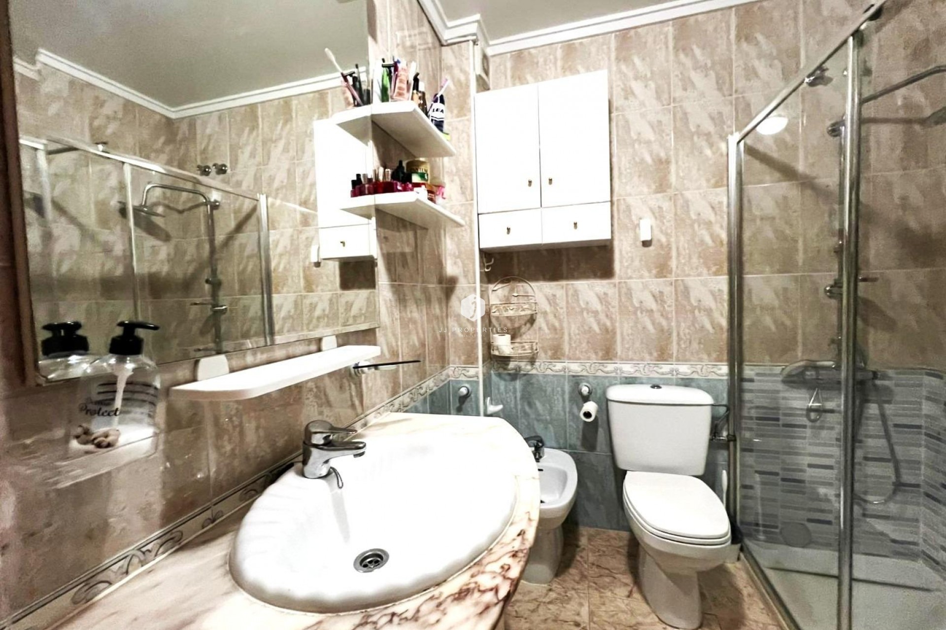 Aus zweiter Hand - Wohnung -
Guardamar del Segura - Pueblo