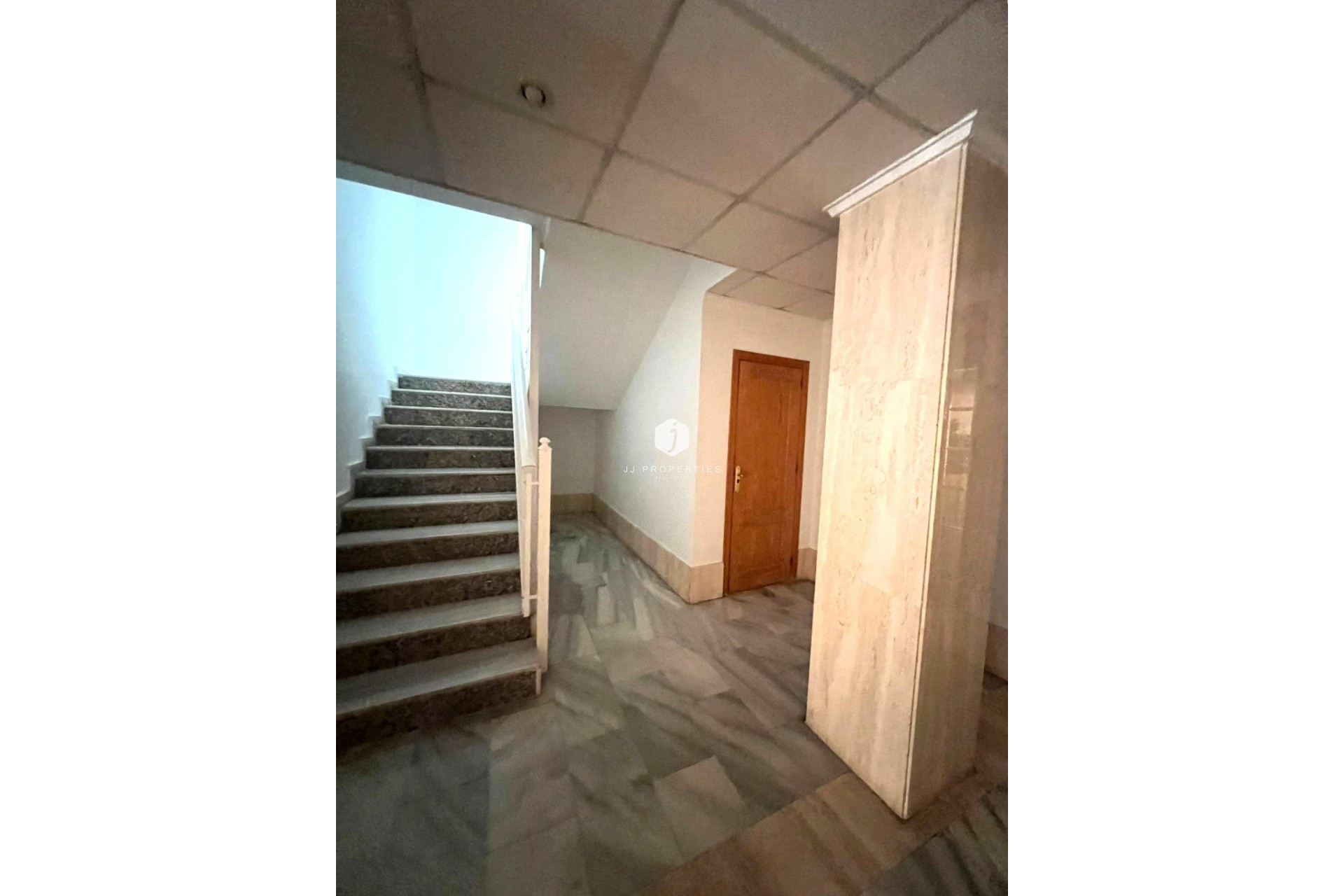 Aus zweiter Hand - Wohnung -
Guardamar del Segura - Pueblo