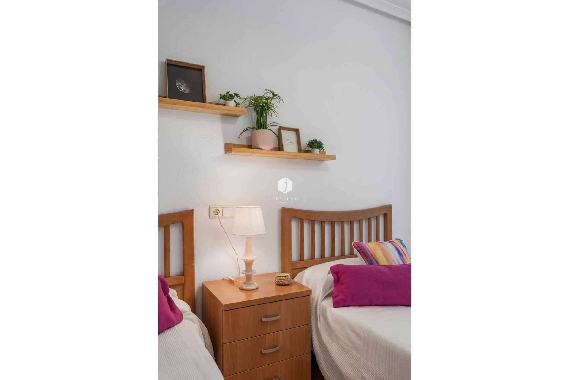 Aus zweiter Hand - Wohnung -
Guardamar del Segura - Pueblo