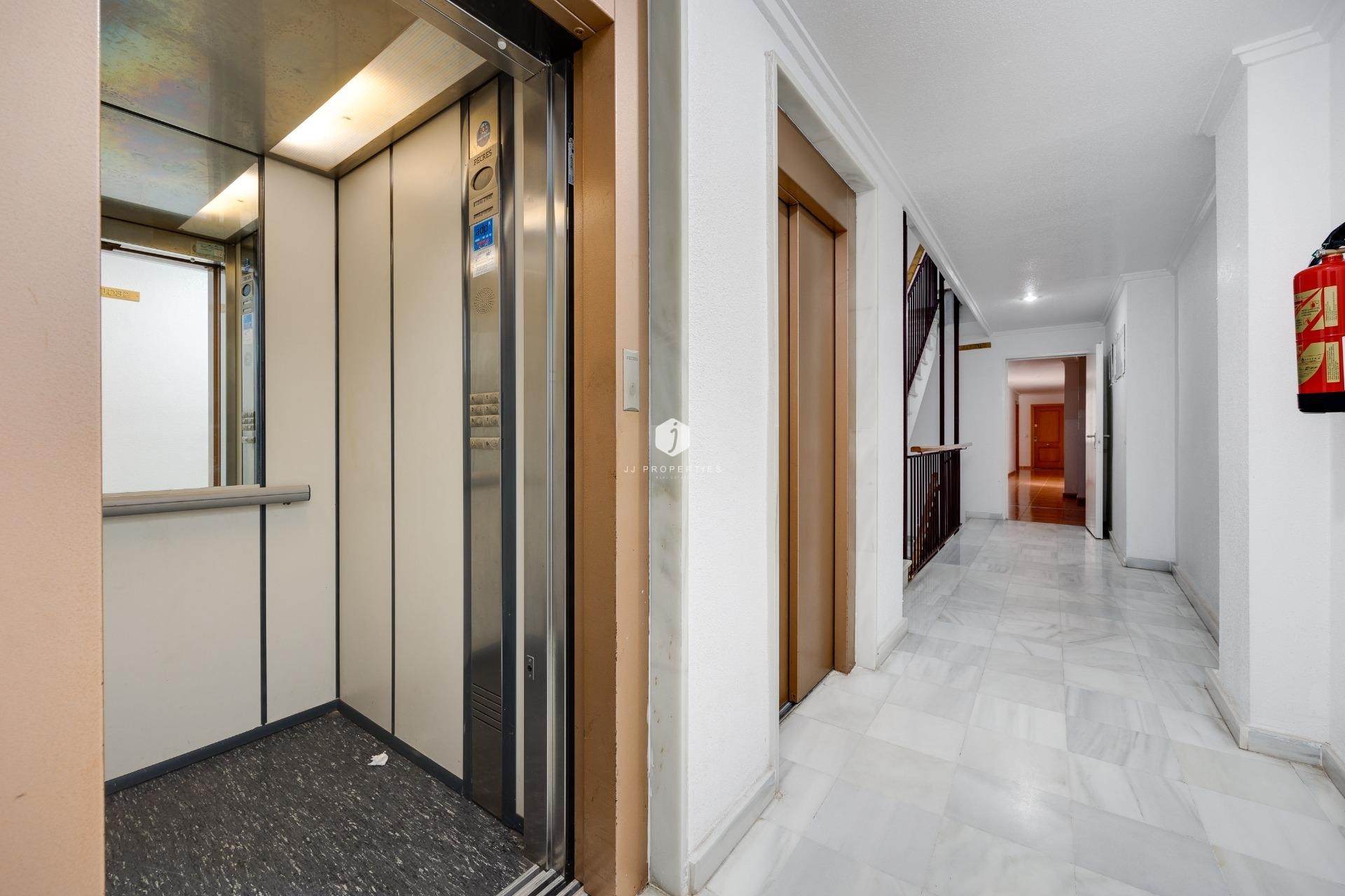 Aus zweiter Hand - Wohnung -
Guardamar del Segura - Pueblo