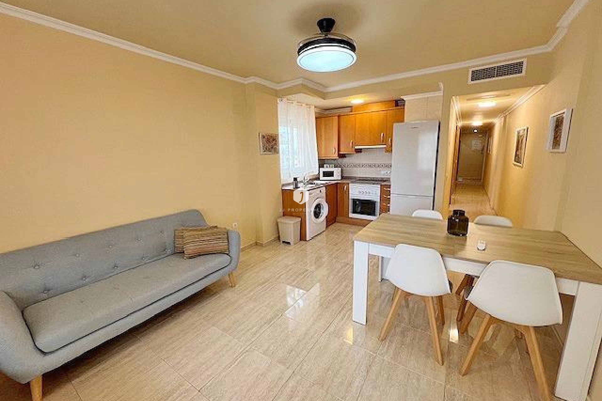 Aus zweiter Hand - Wohnung -
Guardamar del Segura - puerto deportivo
