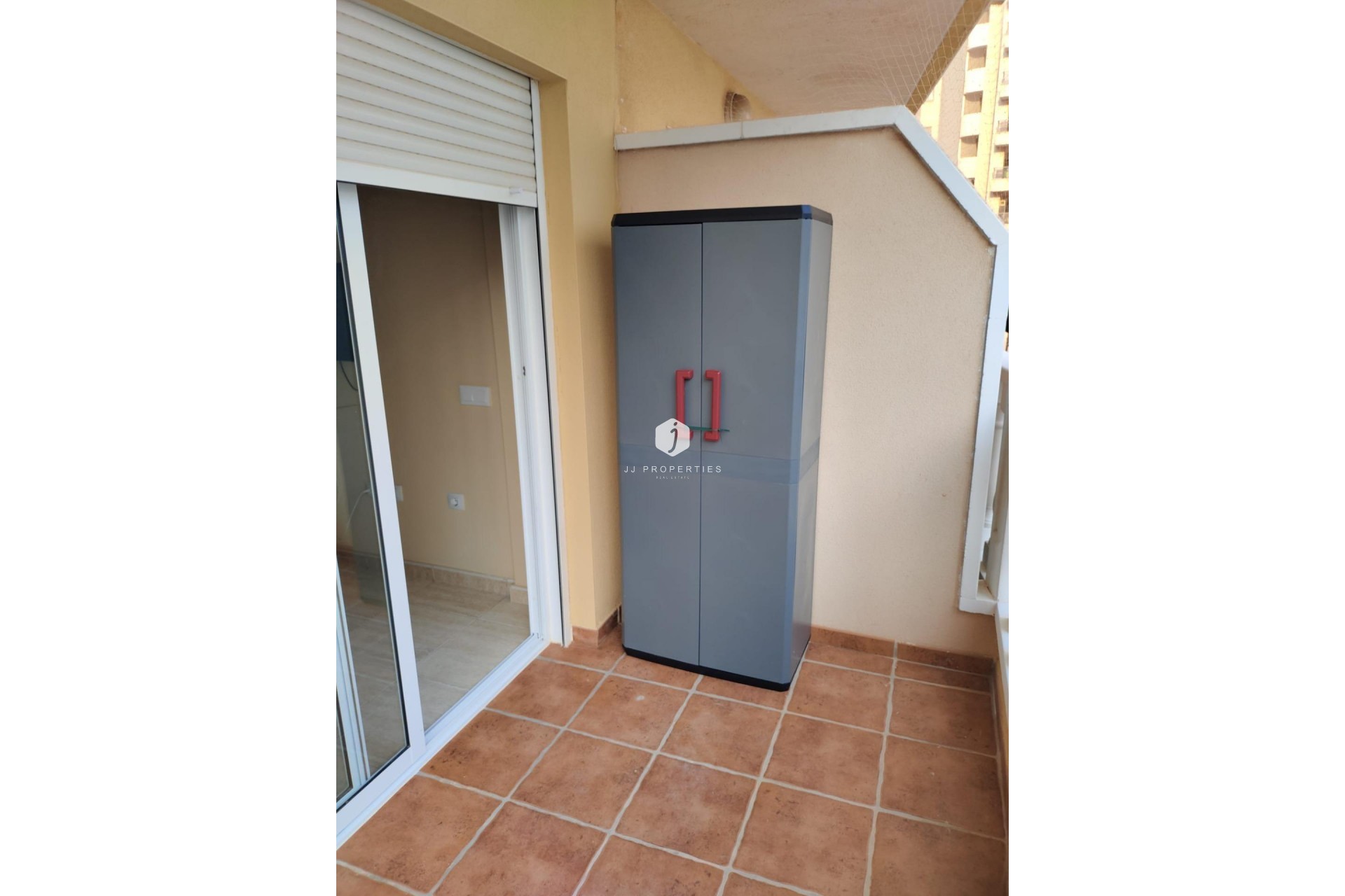 Aus zweiter Hand - Wohnung -
Guardamar del Segura - puerto deportivo
