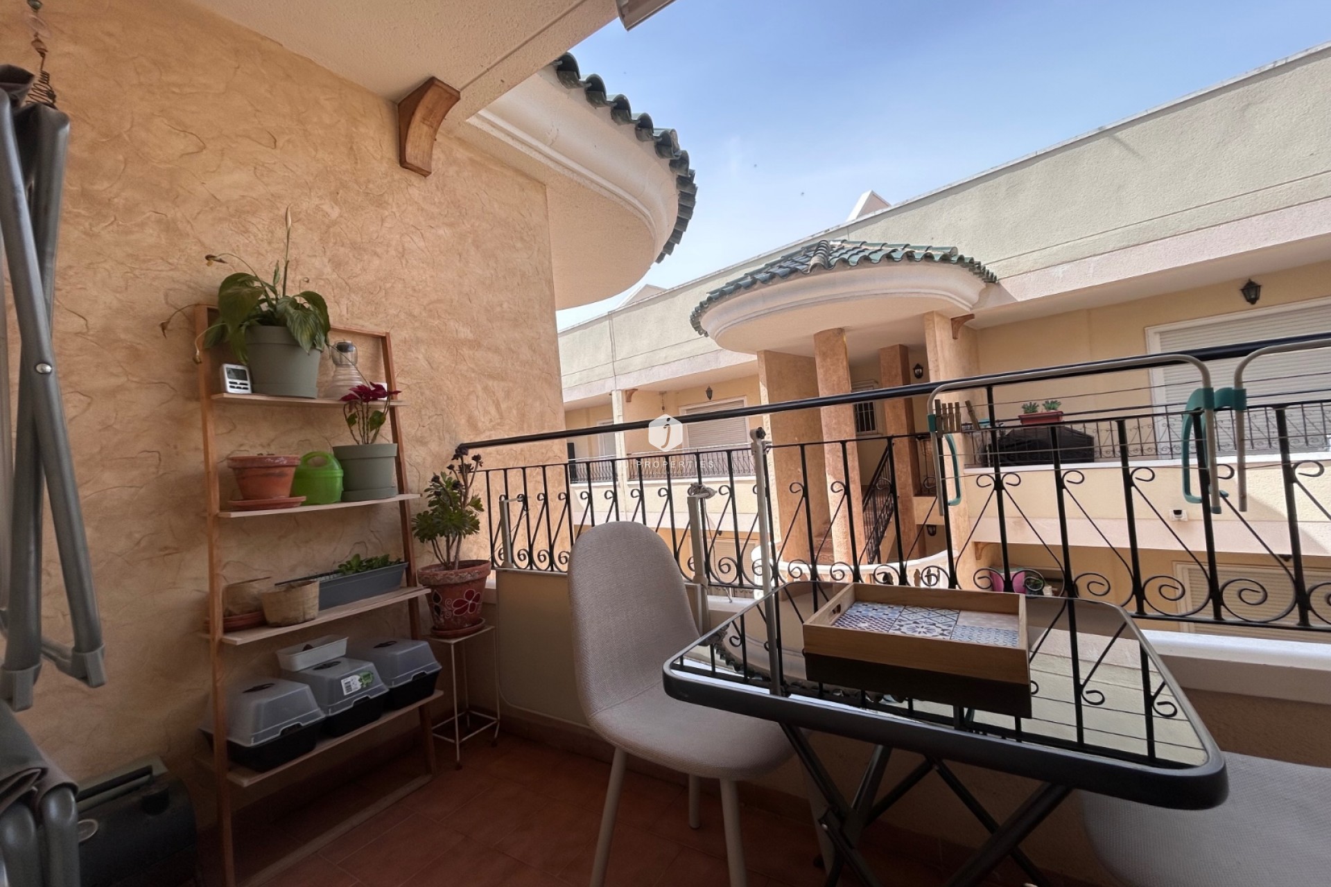Aus zweiter Hand - Wohnung -
Jacarilla - Inland