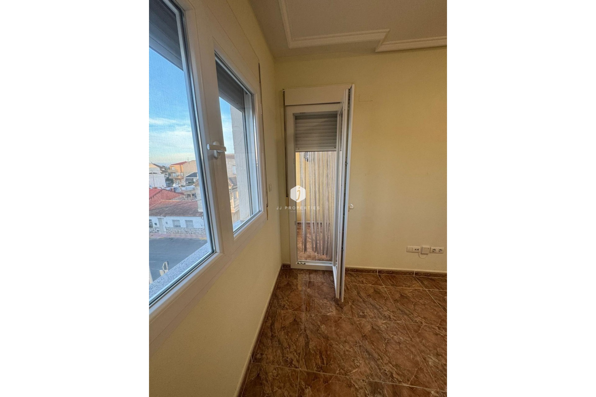 Aus zweiter Hand - Wohnung -
Jacarilla