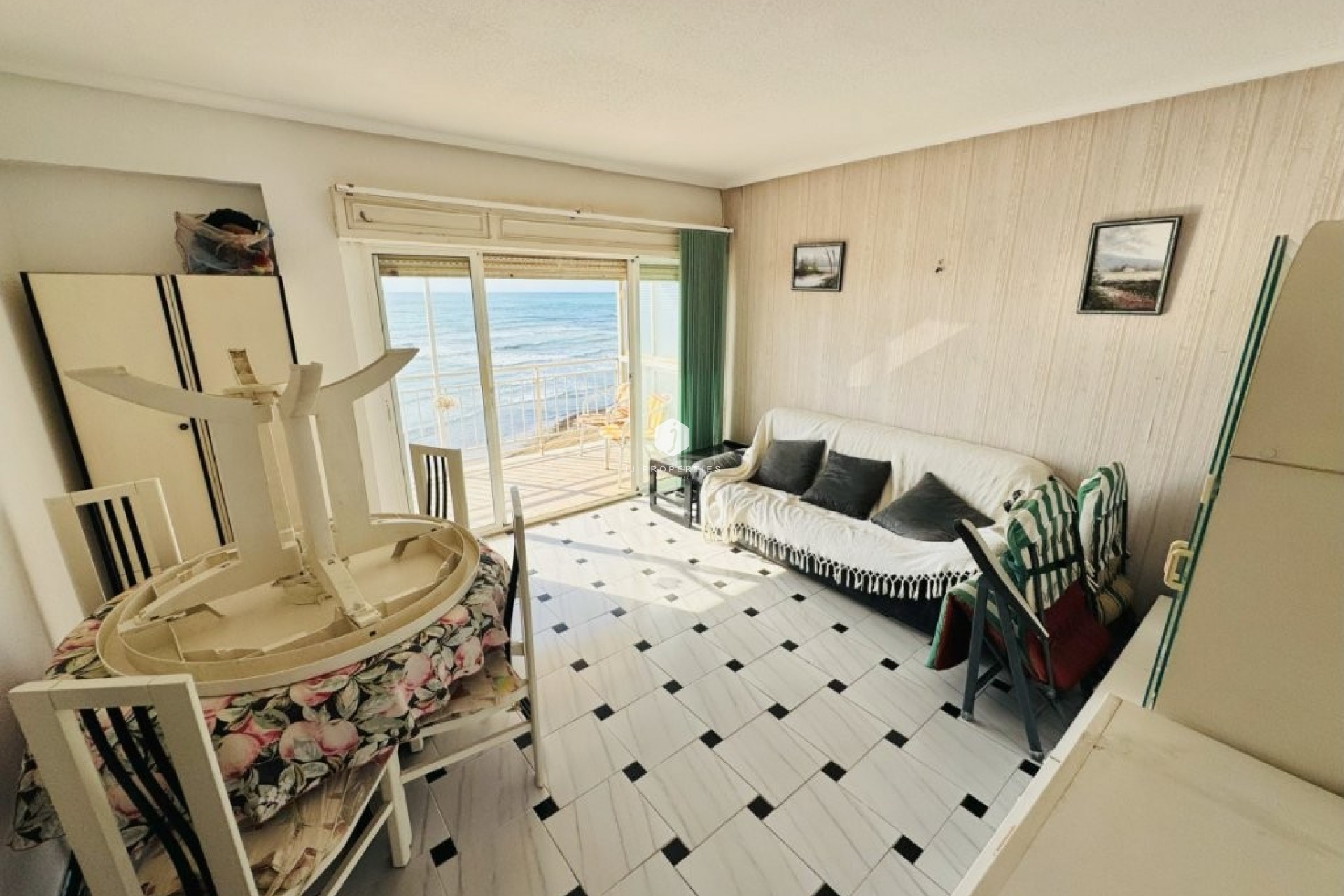 Aus zweiter Hand - Wohnung -
La Mata - Costa Blanca