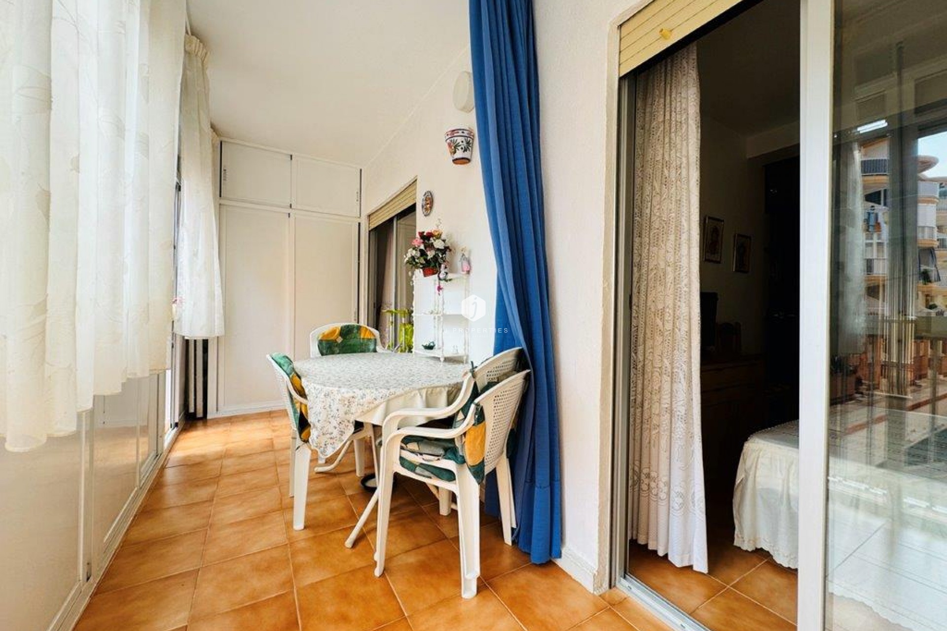 Aus zweiter Hand - Wohnung -
La Mata - Costa Blanca