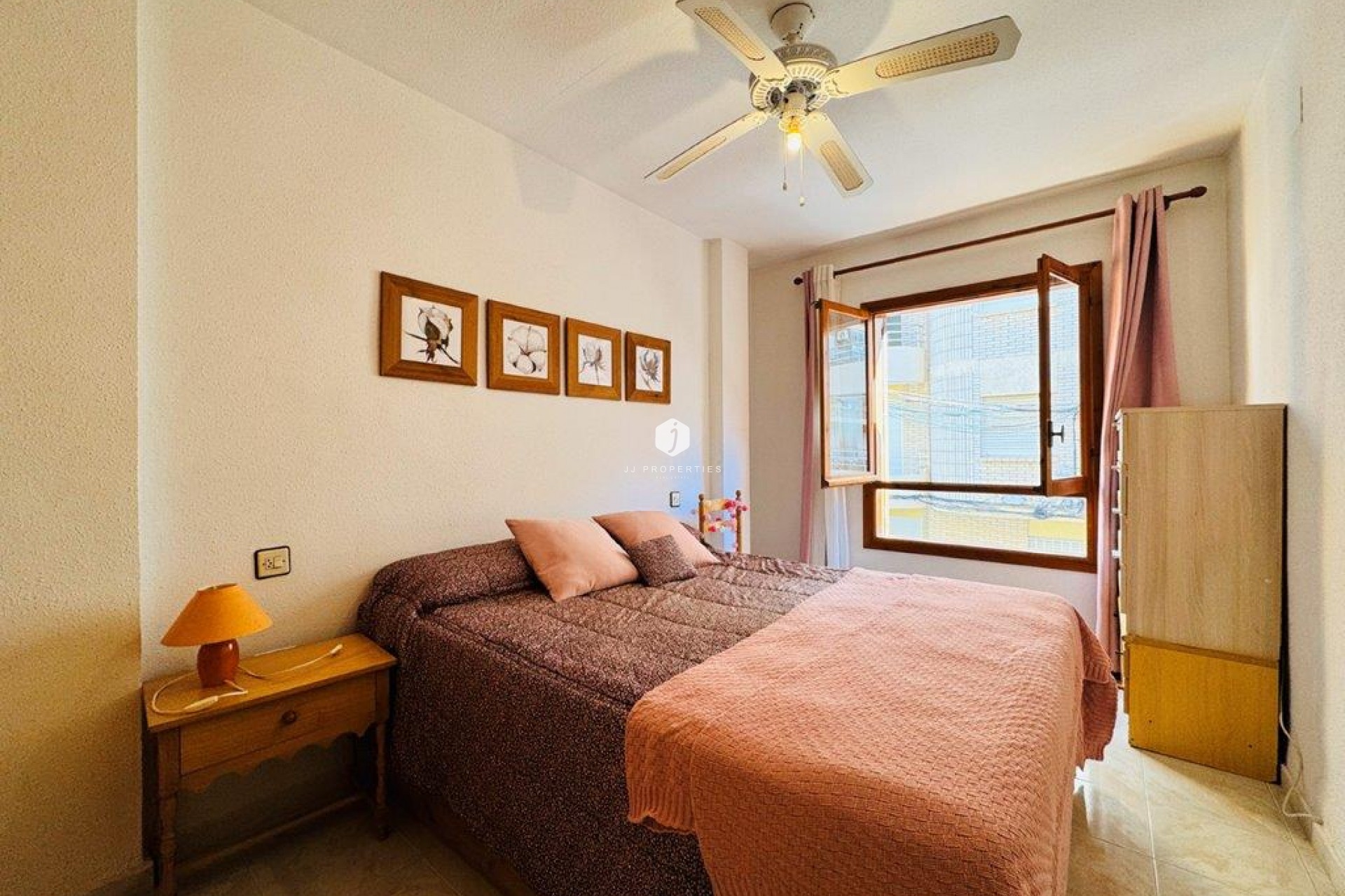 Aus zweiter Hand - Wohnung -
La Mata - Costa Blanca