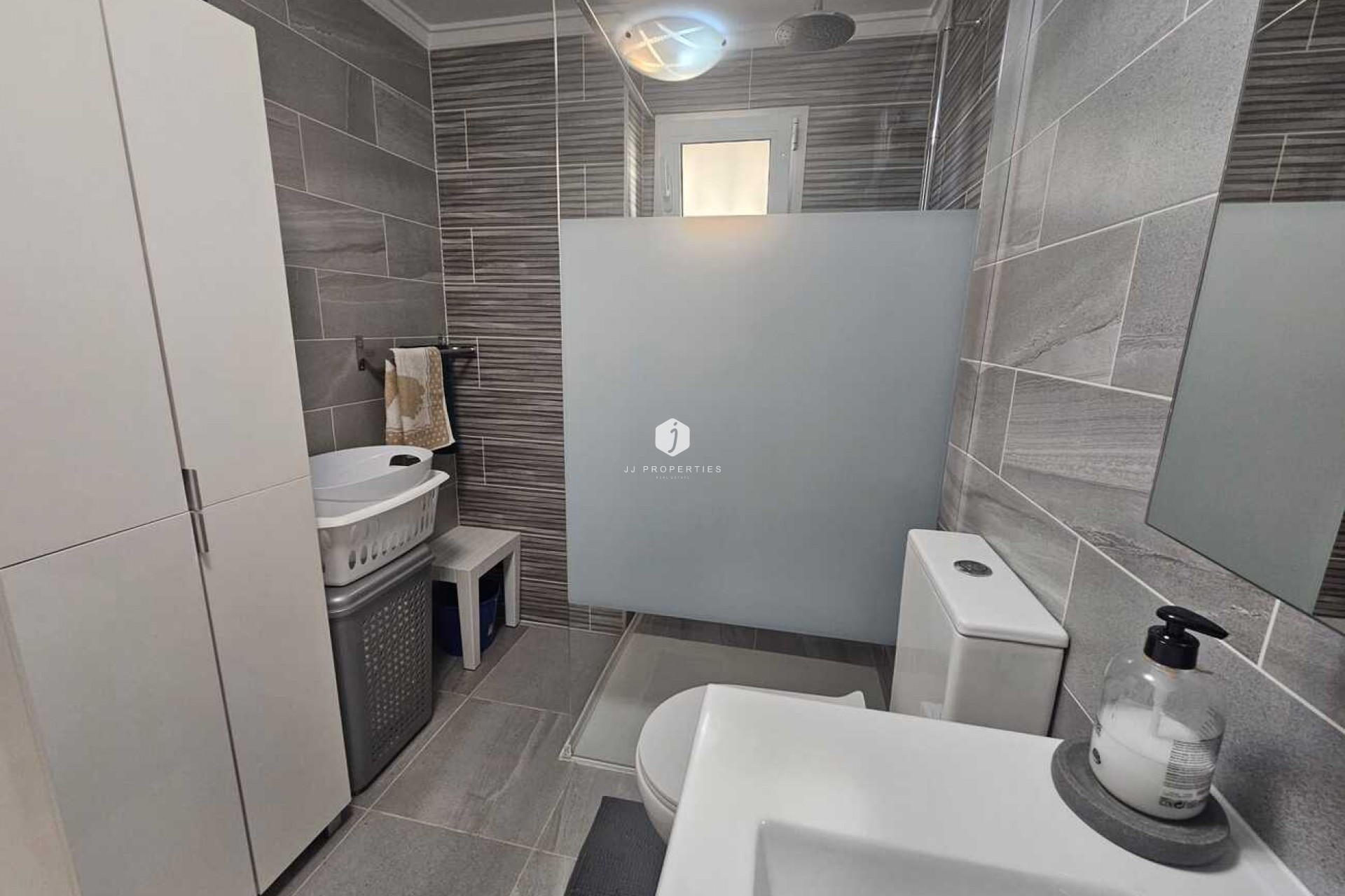 Aus zweiter Hand - Wohnung -
La Mata - Costa Blanca