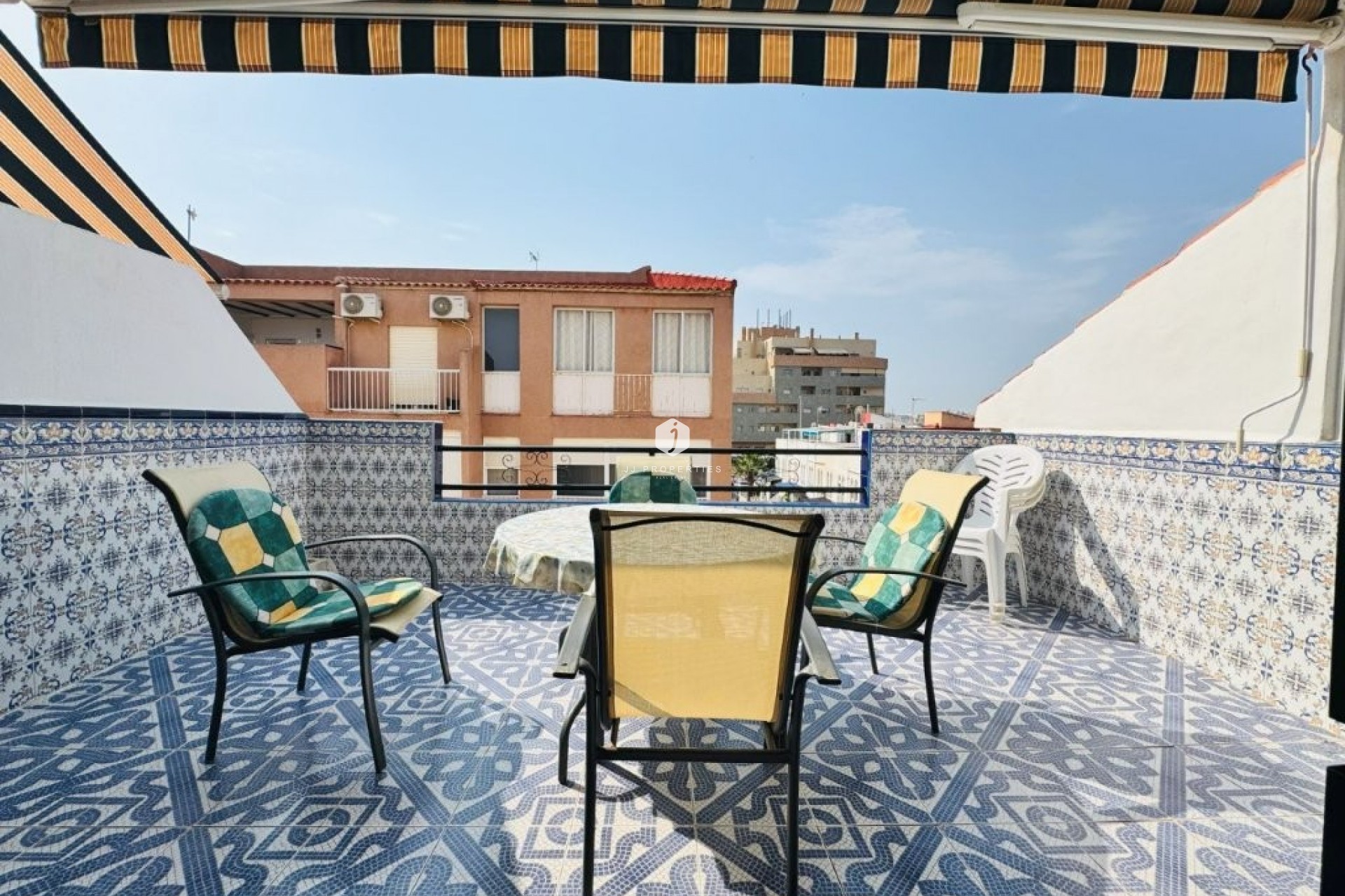 Aus zweiter Hand - Wohnung -
La Mata - Costa Blanca