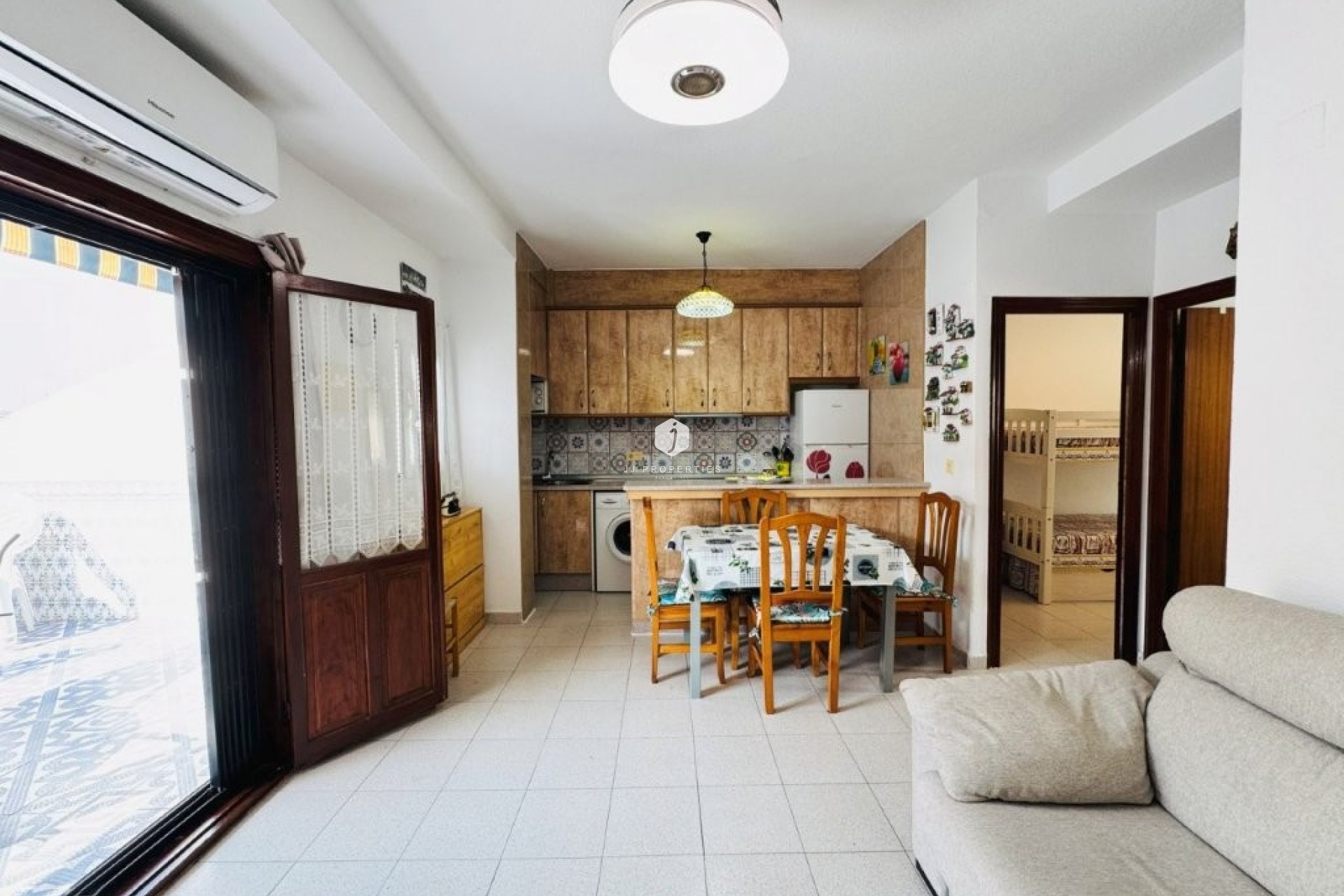 Aus zweiter Hand - Wohnung -
La Mata - Costa Blanca